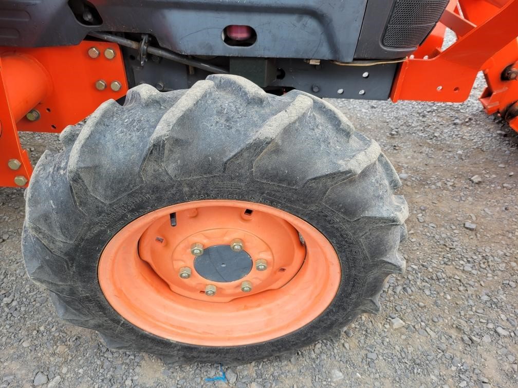 2005 Kubota L3130D Tractor