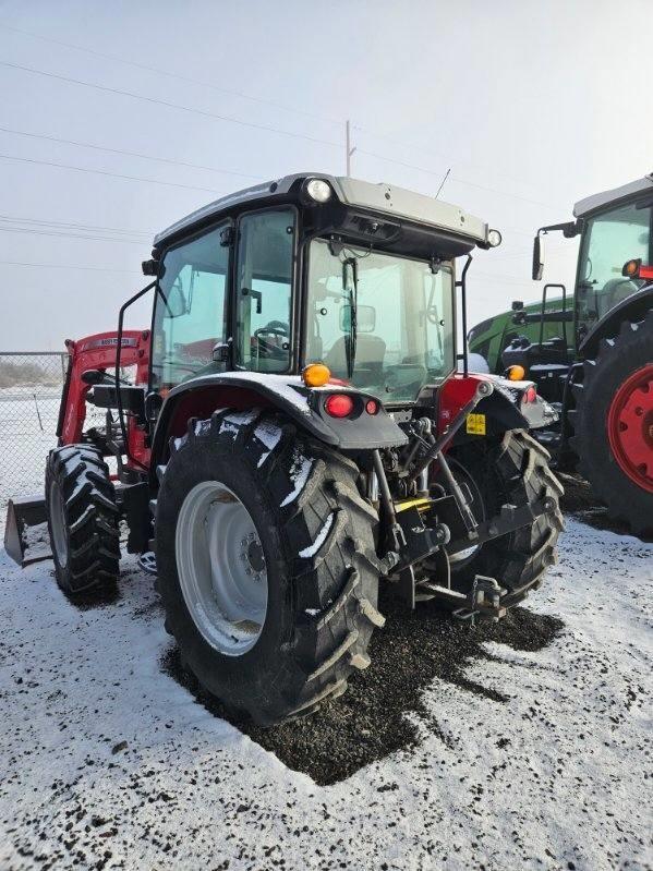 2018 Massey Ferguson 4707 Tractor