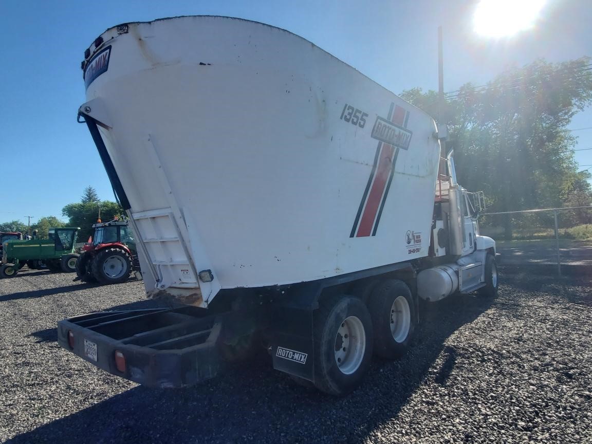 Mack ROTOMIX 1355H Feed Truck