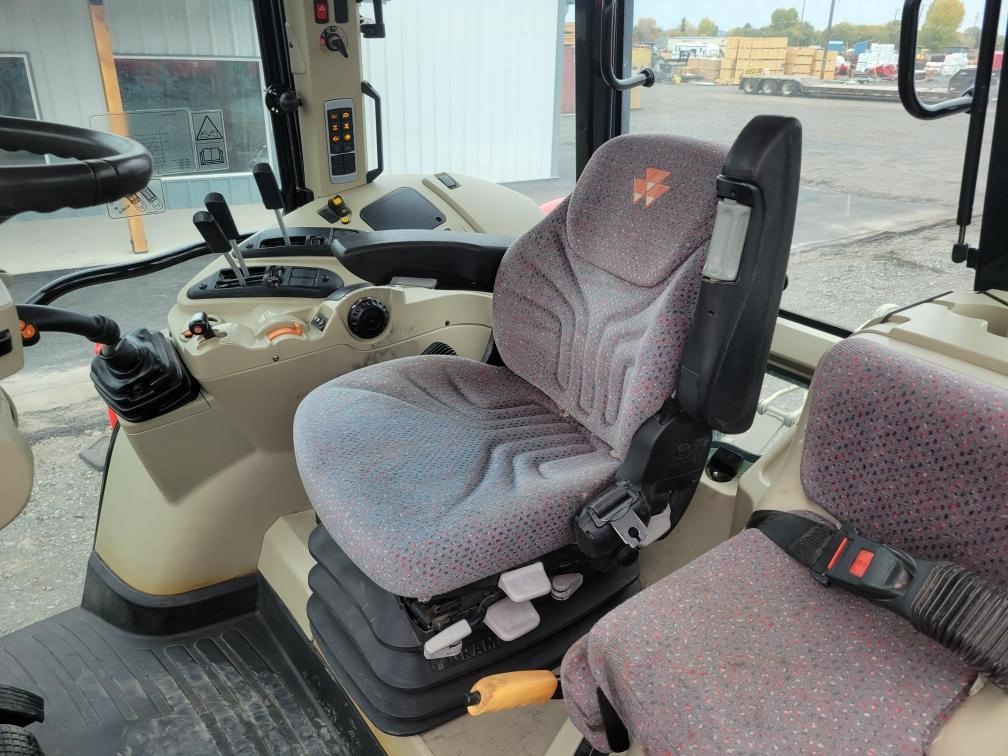 2016 Massey Ferguson 6615 Tractor