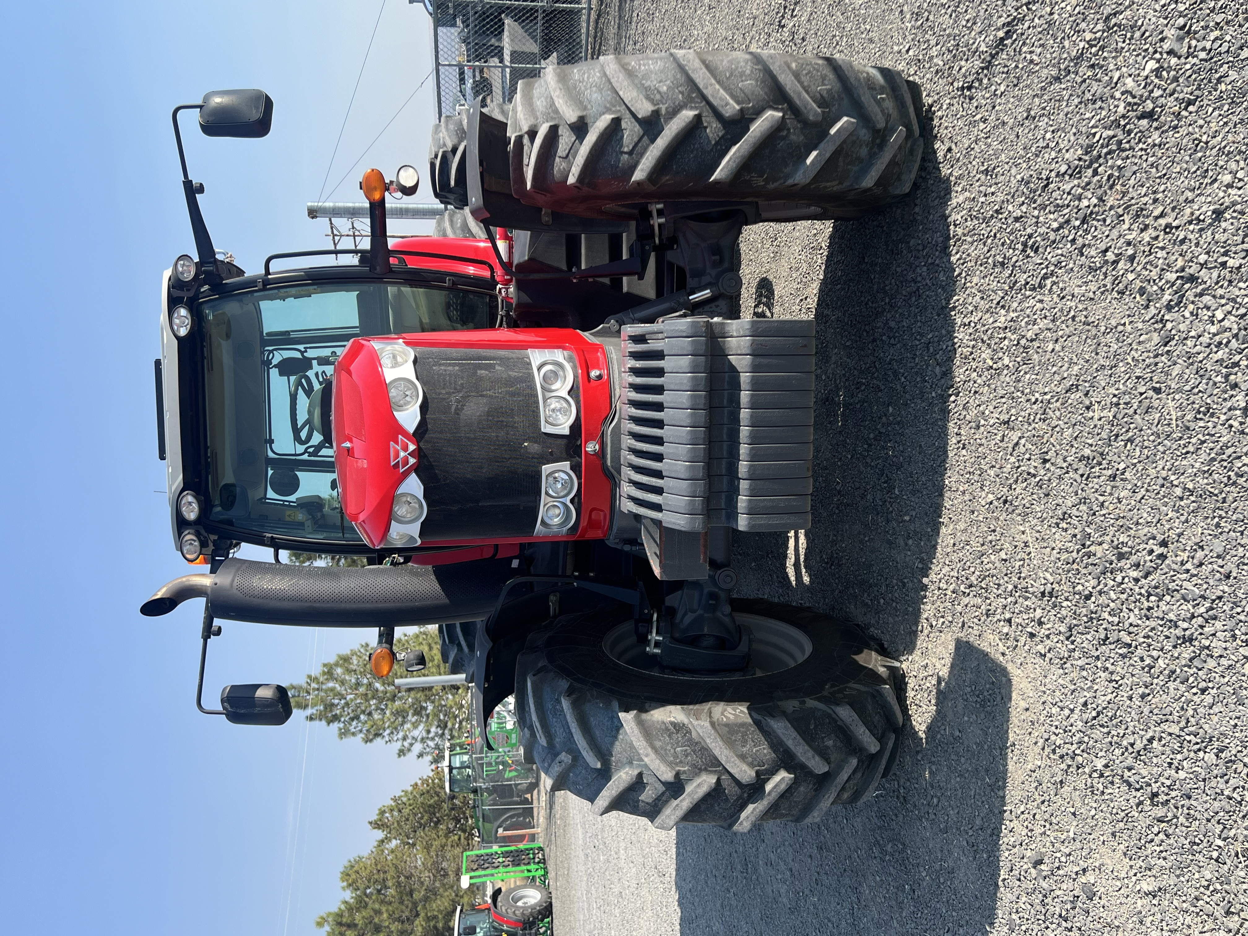 2015 Massey Ferguson 7724 Deluxe Tractor