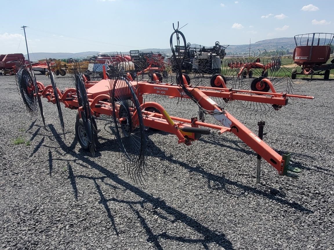 2015 Kuhn SR314 Rake