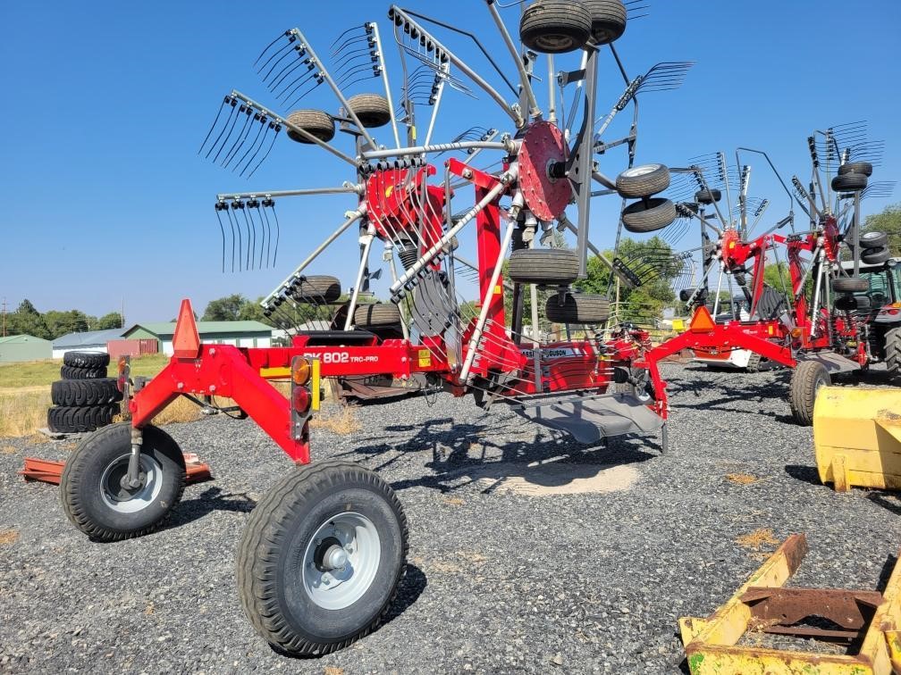 2022 Massey Ferguson RK802 Rake