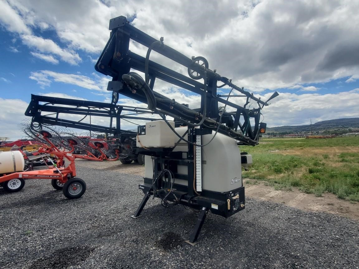 2014 Demco RM600 Sprayer