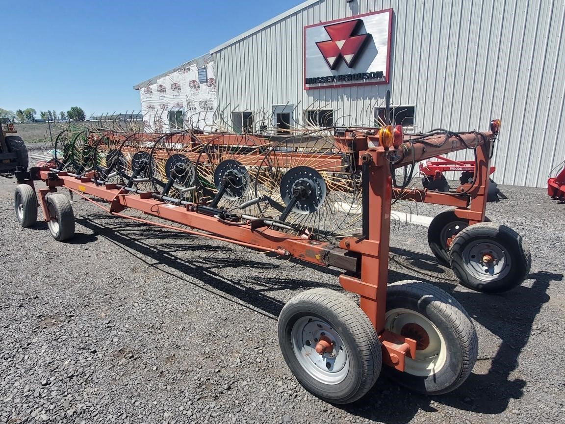 2009 Massey Ferguson 3986 Rake