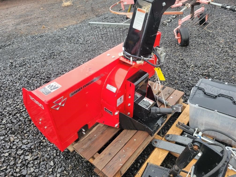 2019 Massey Ferguson GC1725M Tractor