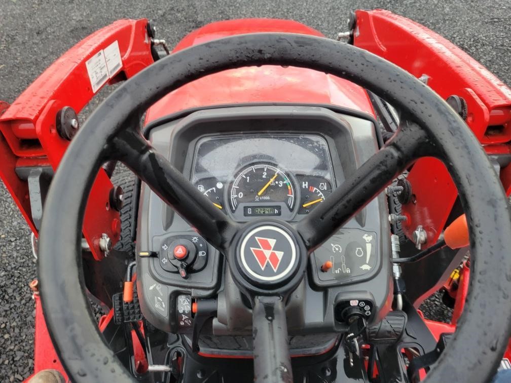 2019 Massey Ferguson GC1725M Tractor