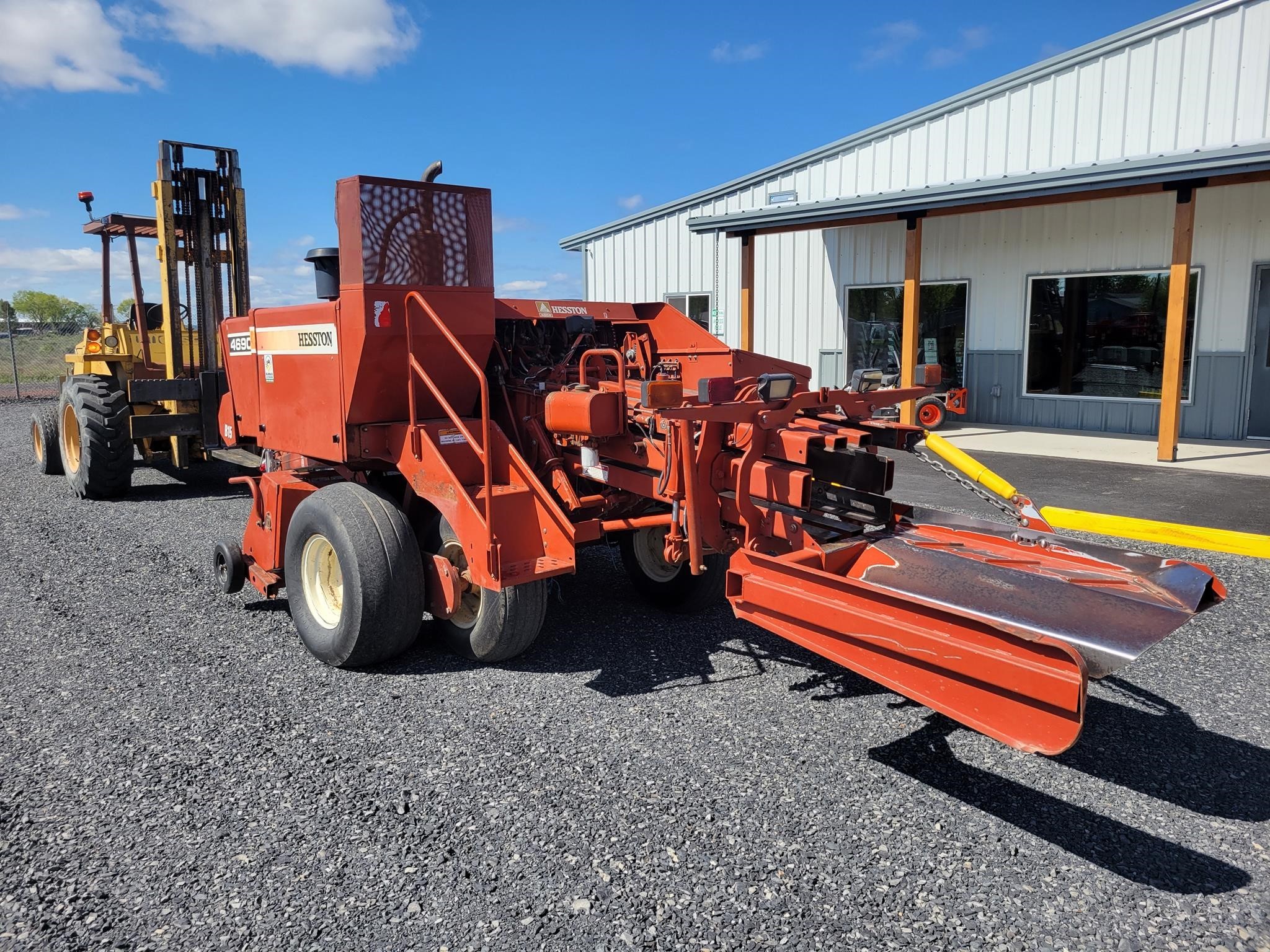 Hesston 4690 Baler/Square