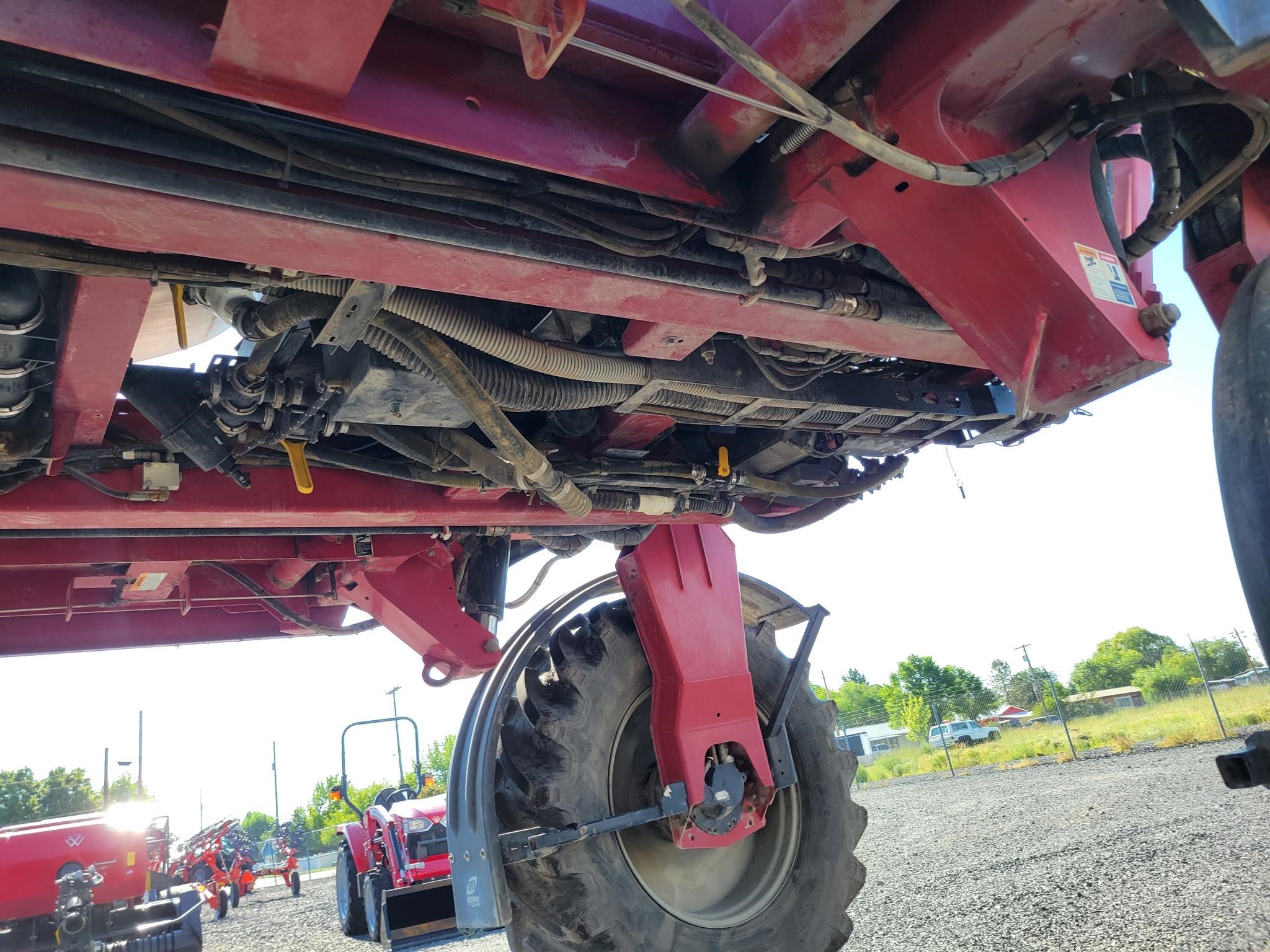 2012 Miller Nitro 4365 Sprayer/High Clearance