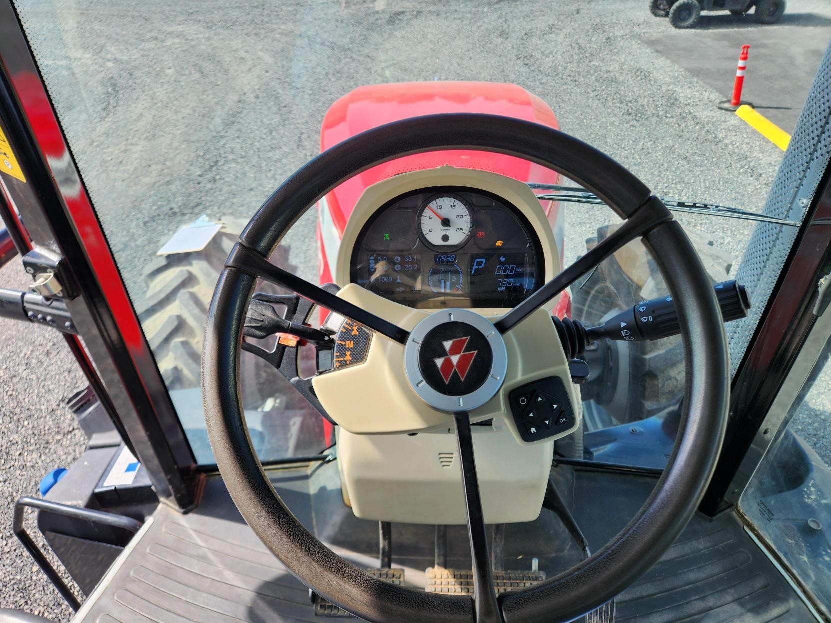 2016 Massey Ferguson 8727 Tractor