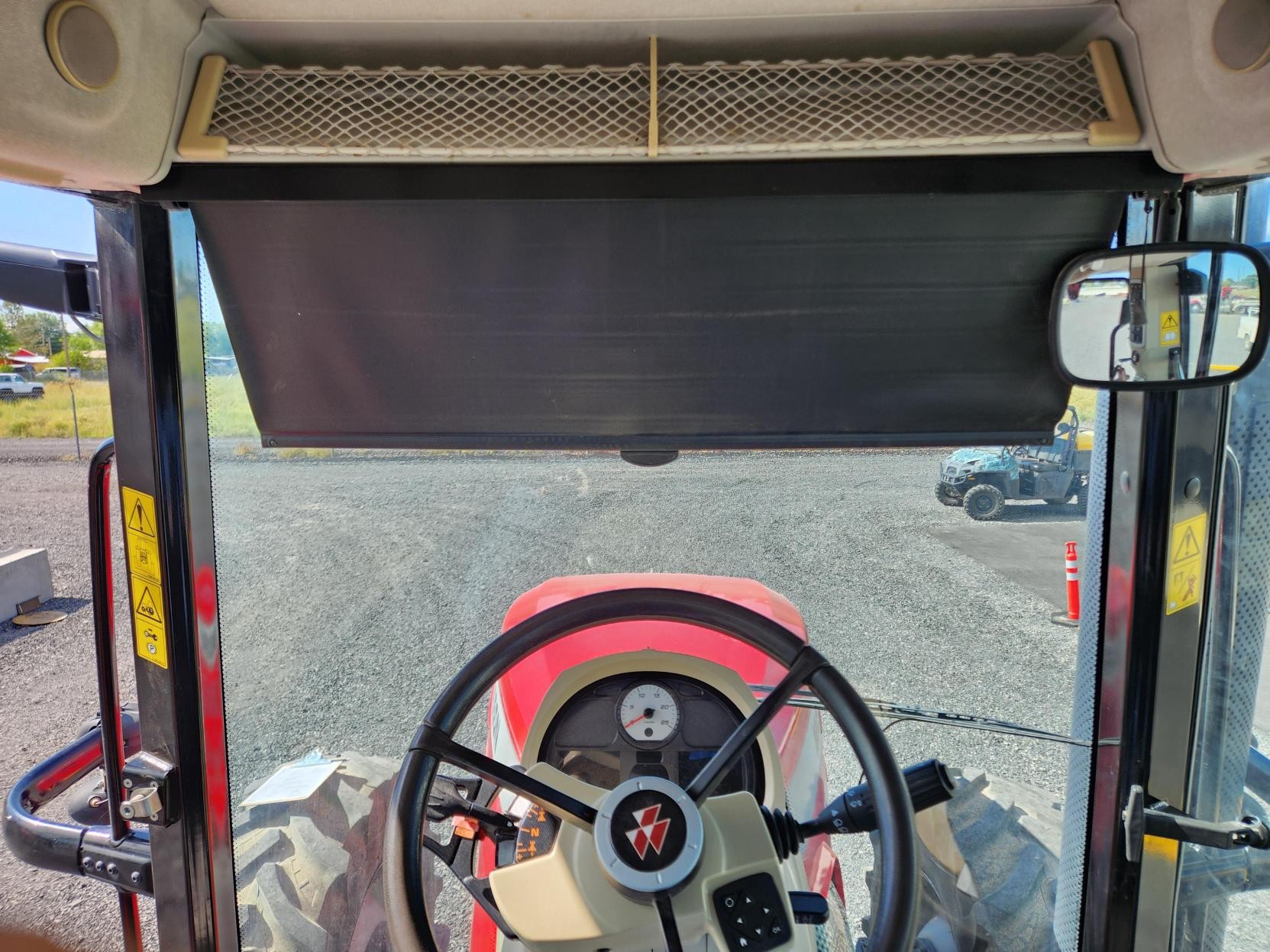 2016 Massey Ferguson 8727 Tractor