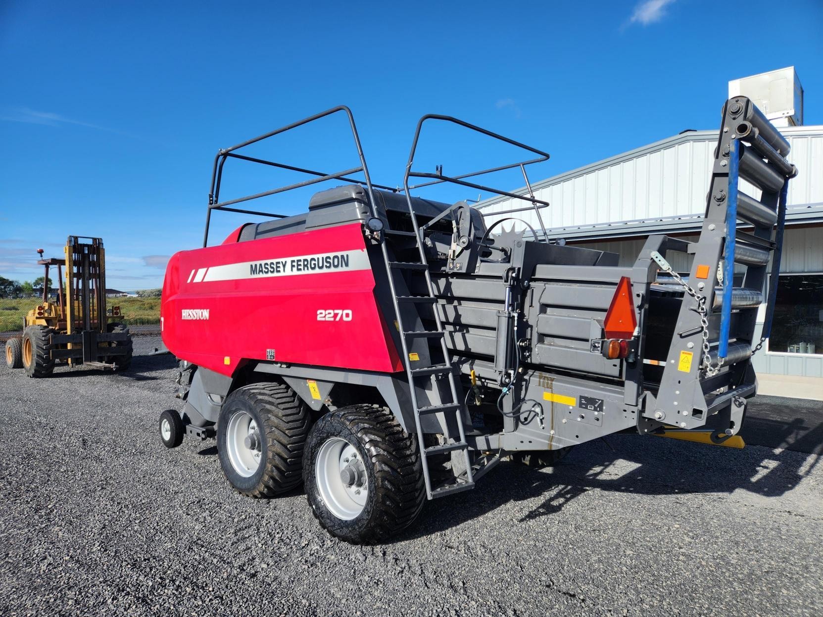 2016 Massey Ferguson 2270 Baler/Square