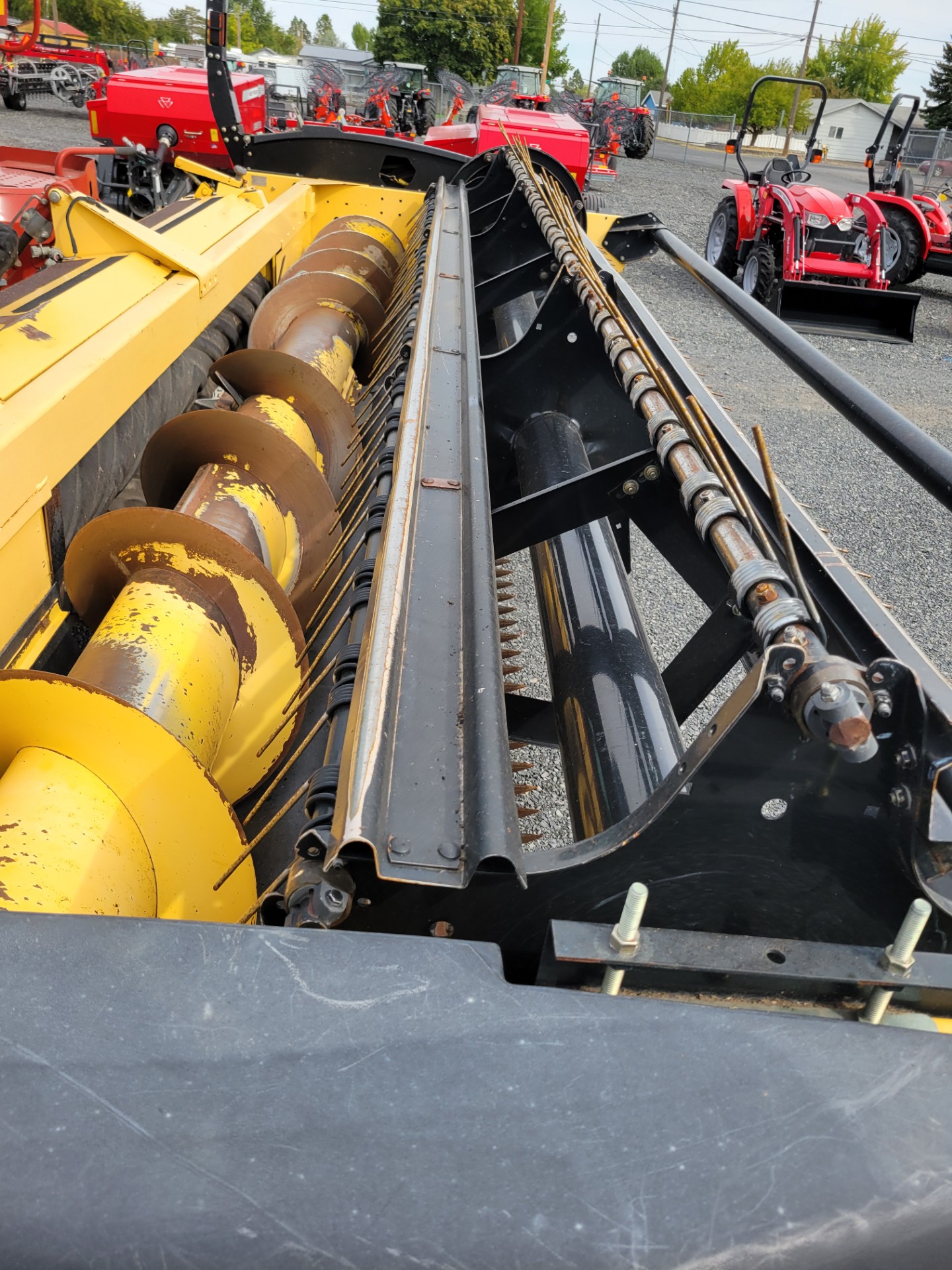 New Holland H8040 Windrower