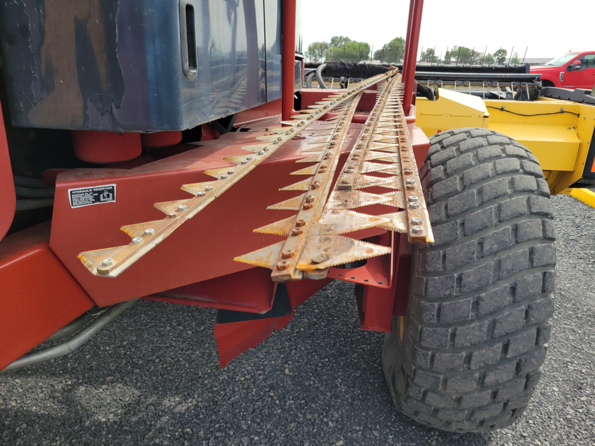 New Holland H8040 Windrower