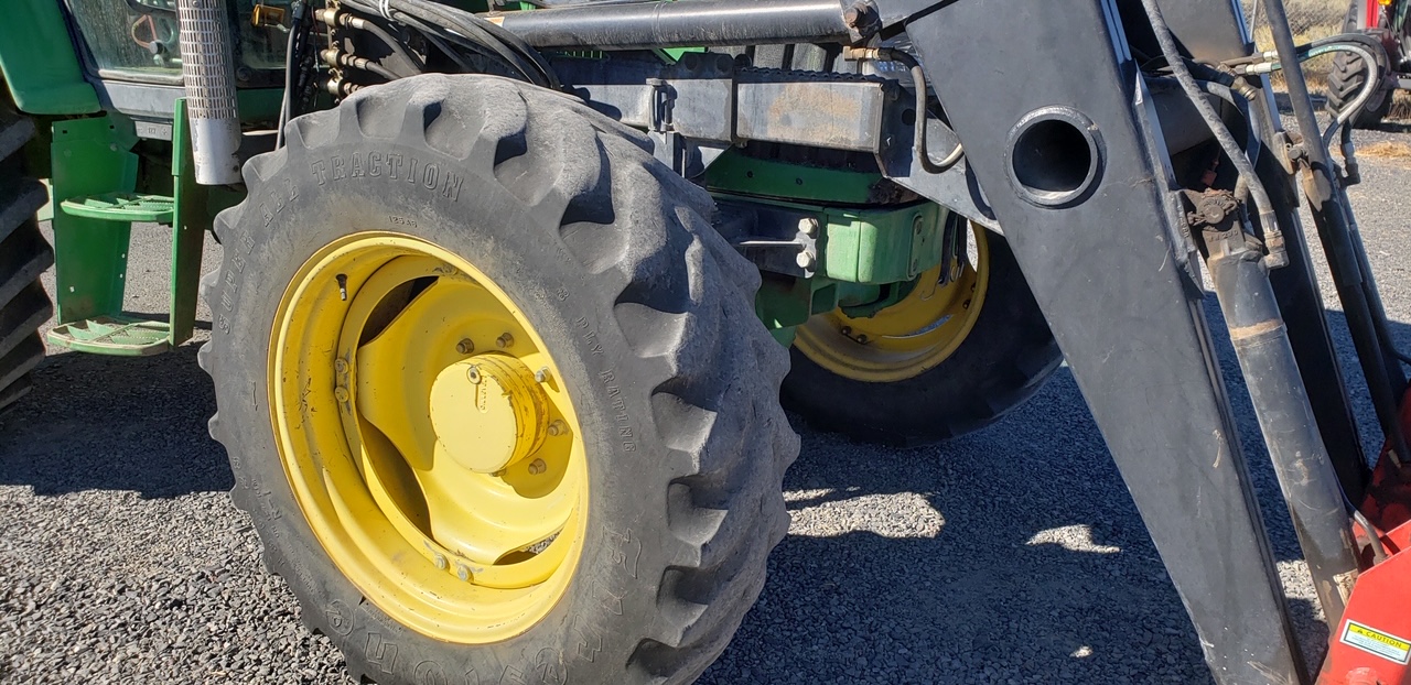 2005 John Deere 6420 Cab Tractor