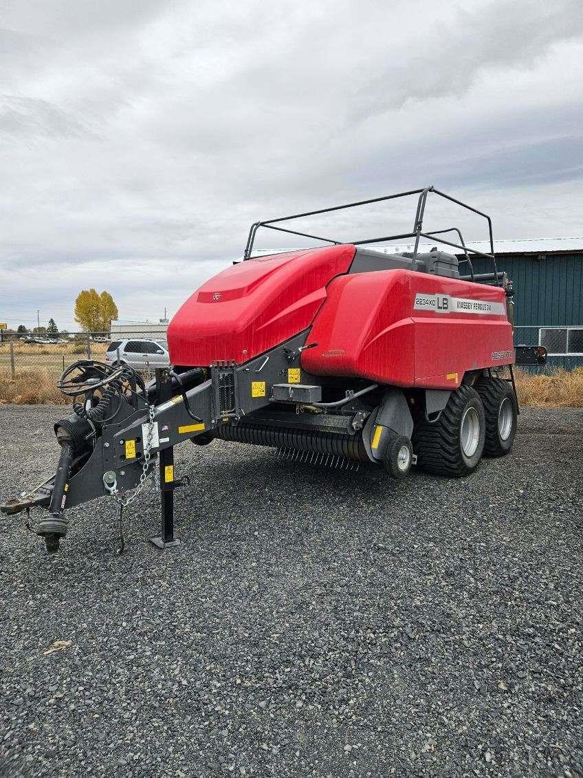 2023 Massey Ferguson LB2234XD Baler/Big Square