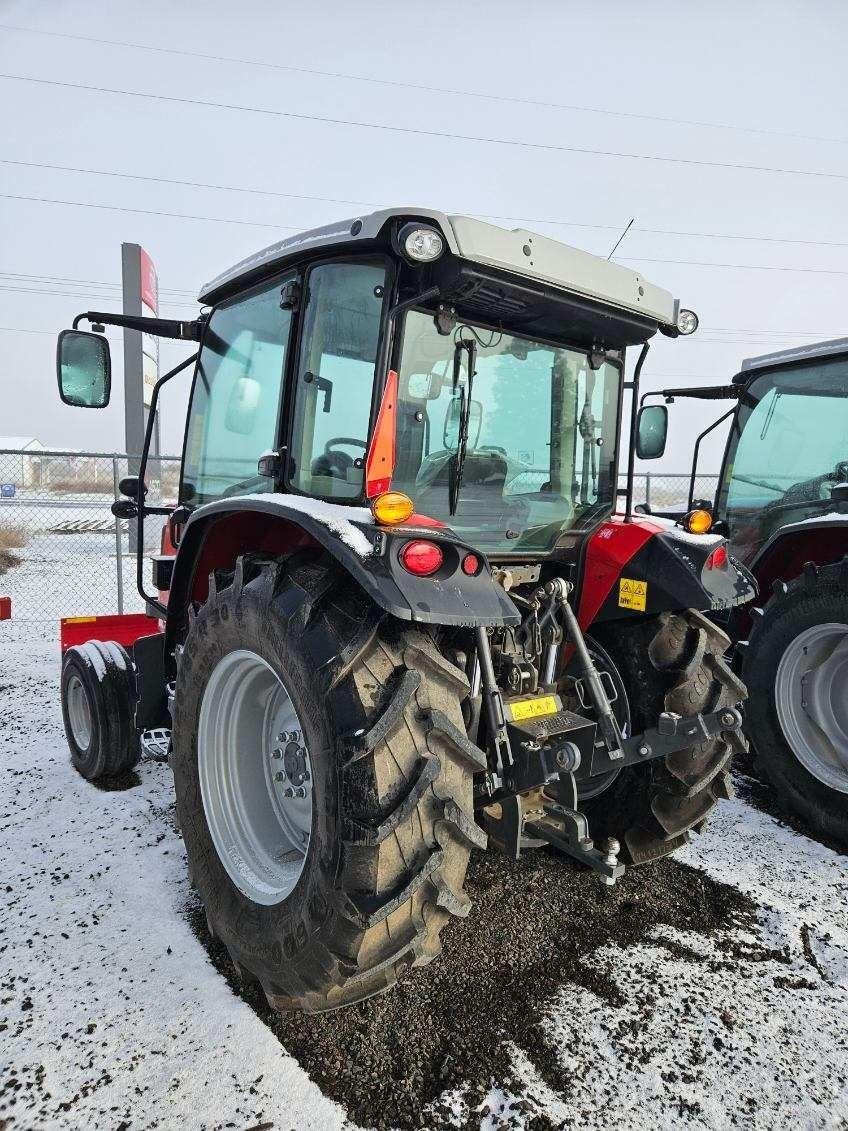 2022 Massey Ferguson 4707 Tractor