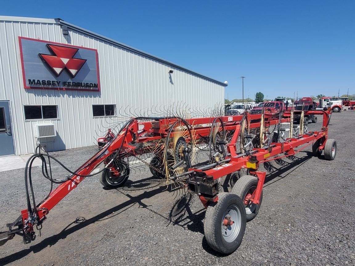 2010 Massey Ferguson 3986 Rake