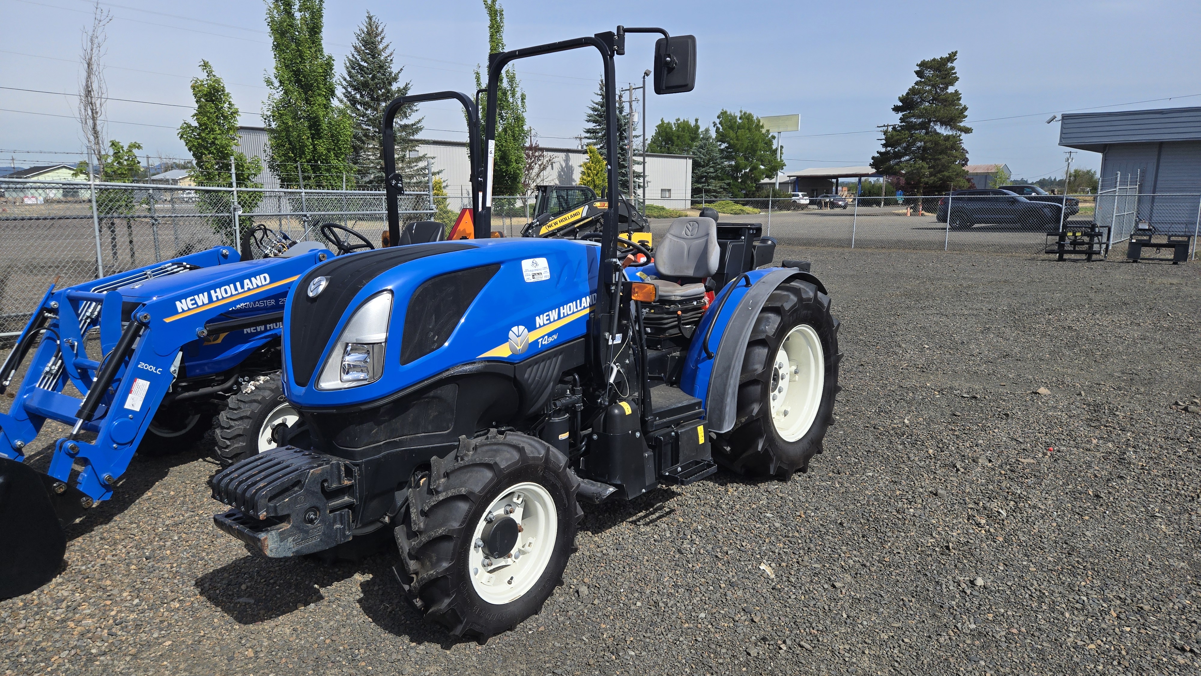 2023 New Holland T4.90V Tractor
