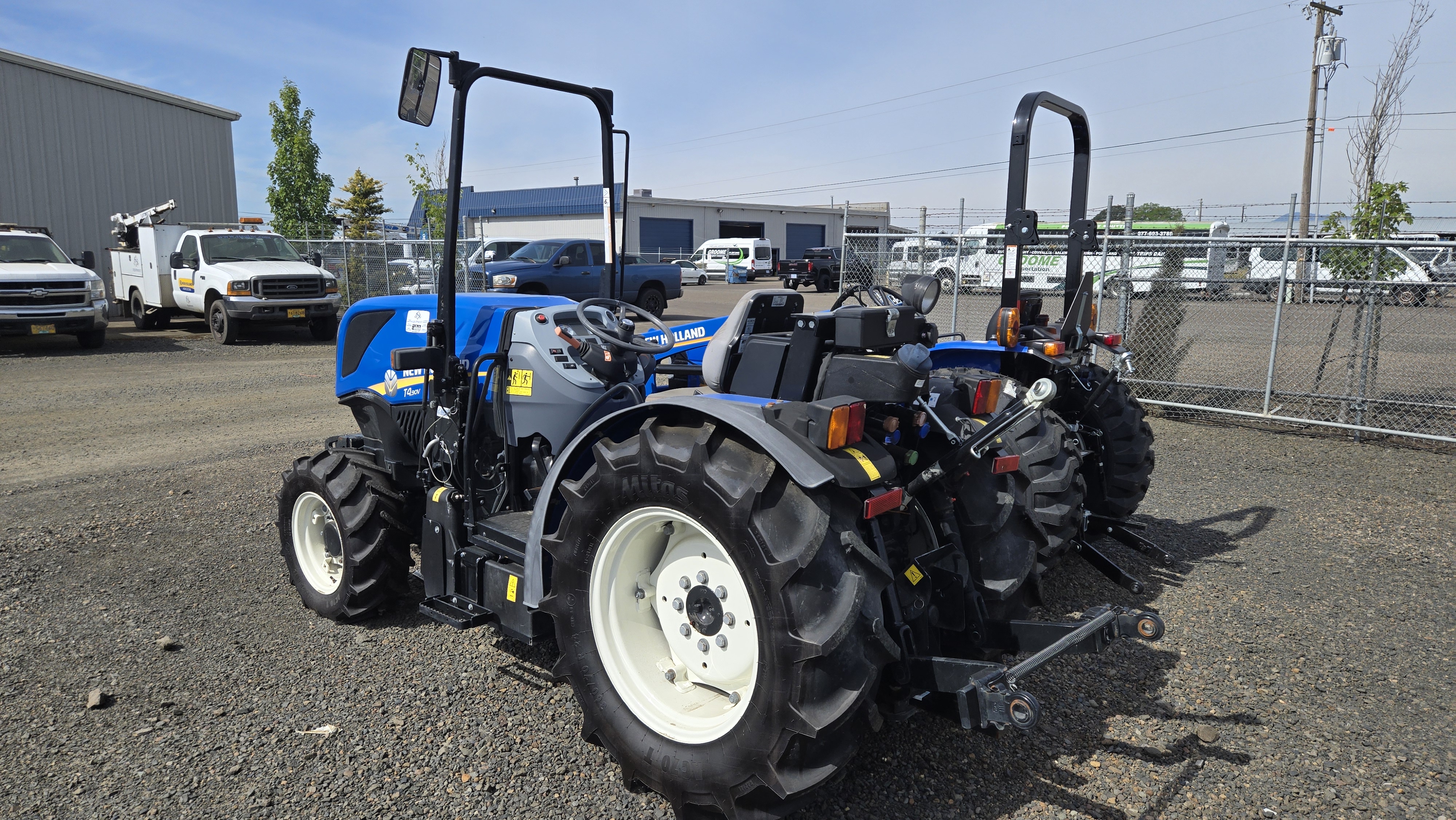 2023 New Holland T4.90V Tractor