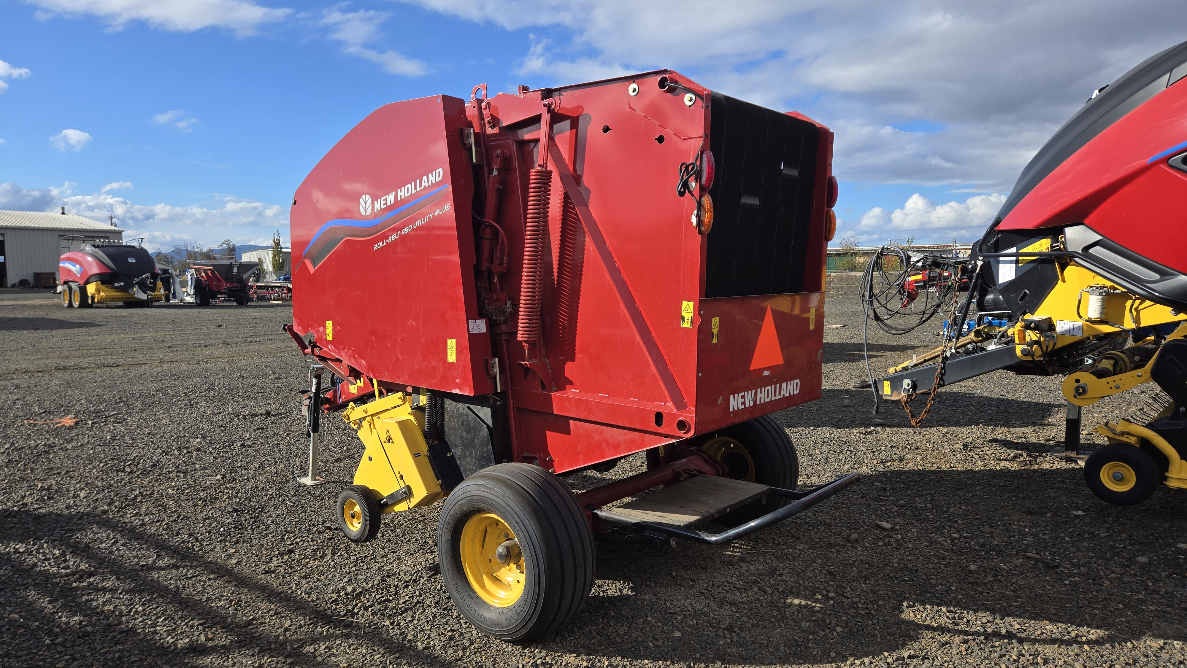 2023 New Holland 450U Baler/Round