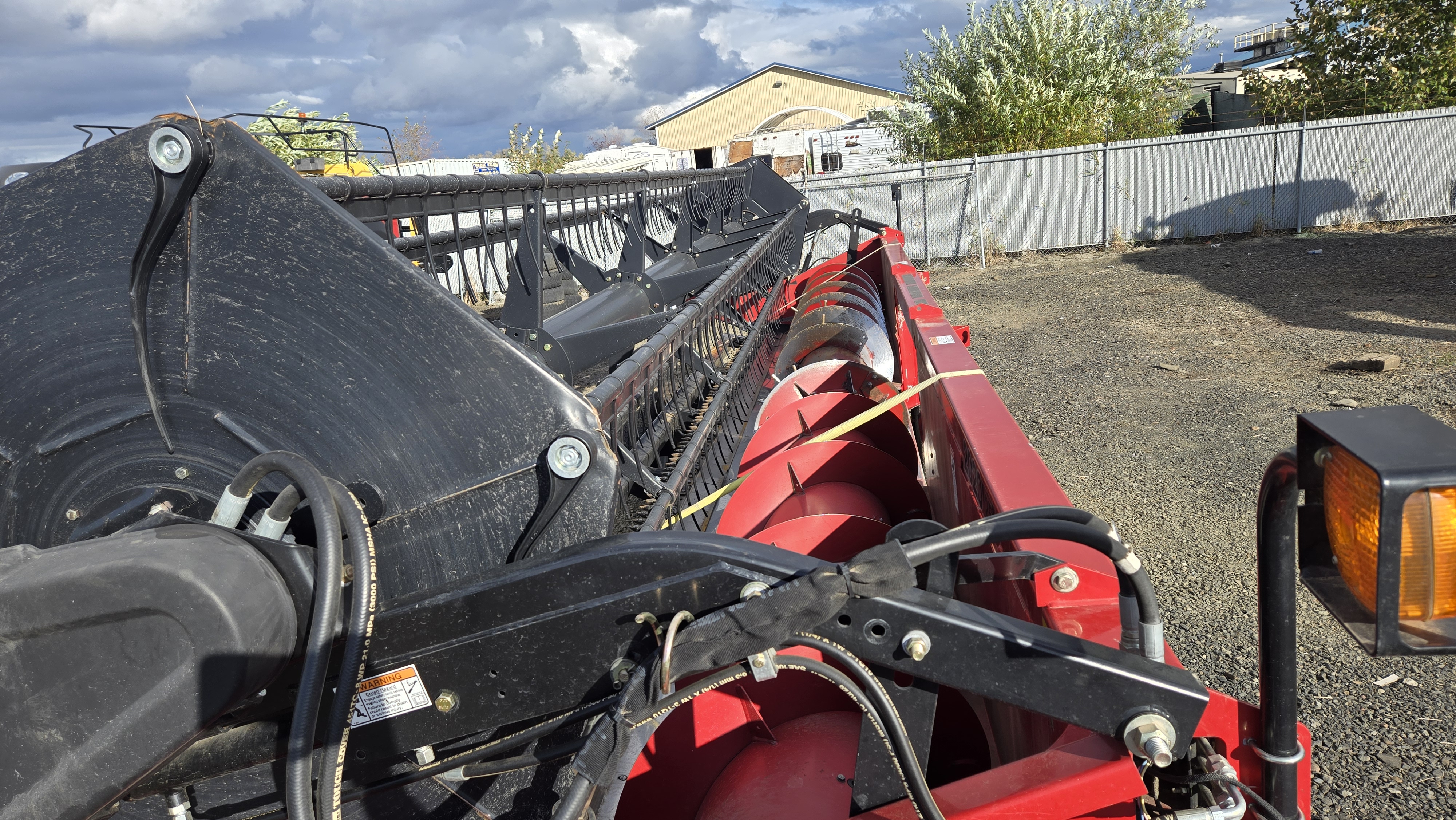 2010 Case IH 2020 Header Combine