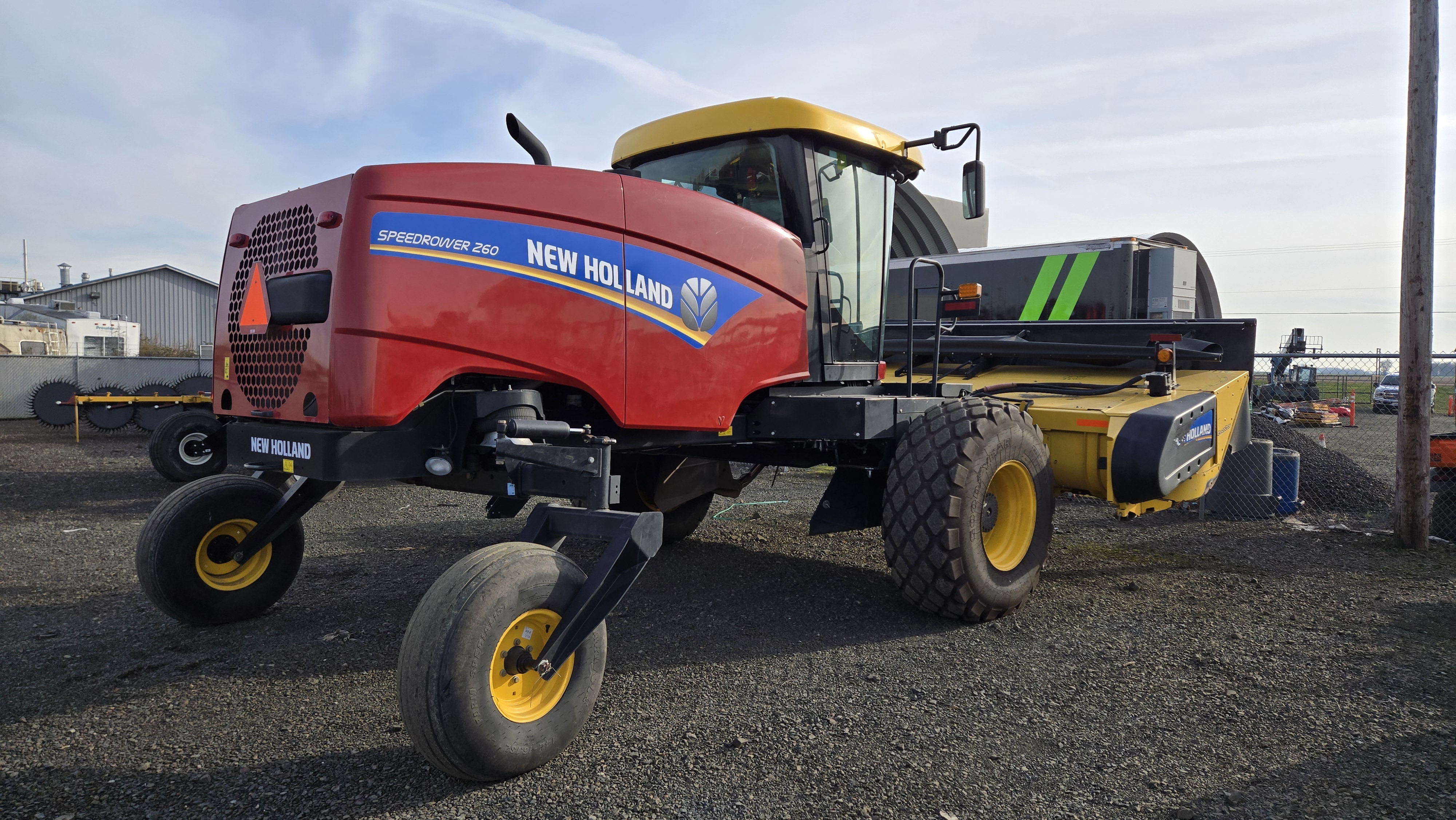 2019 New Holland SPEEDROWER 260 Windrower