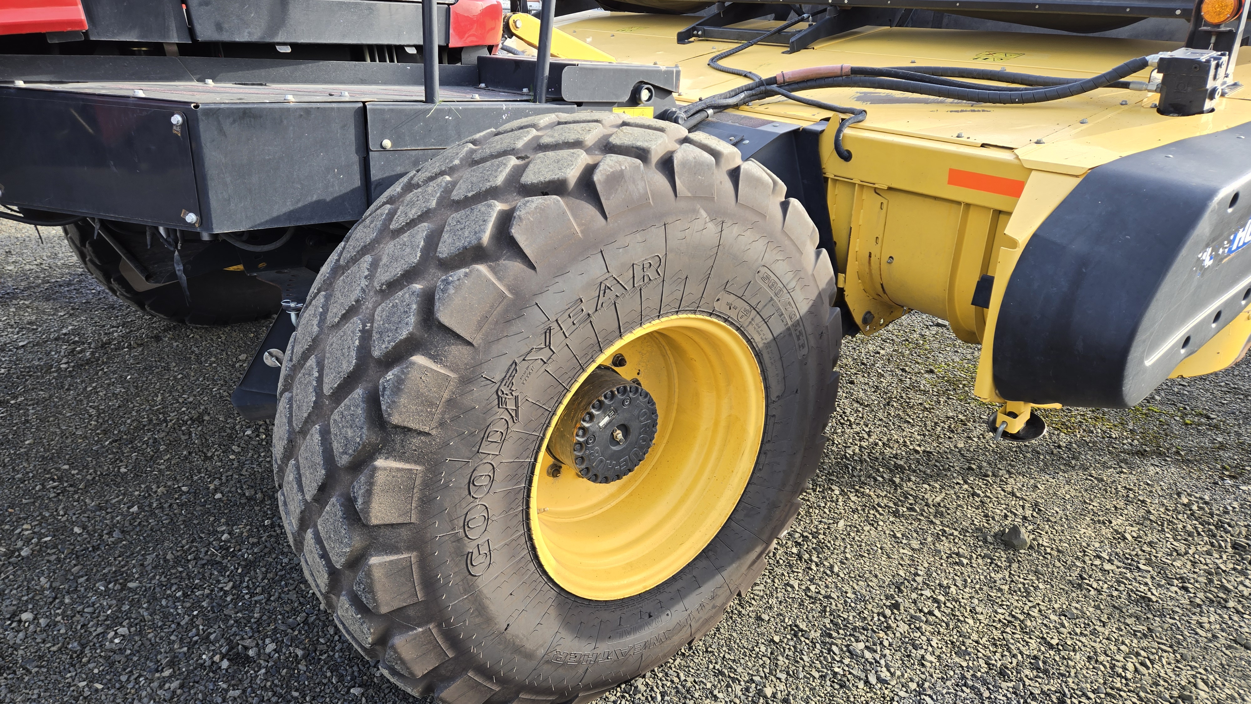 2019 New Holland SPEEDROWER 260 Windrower