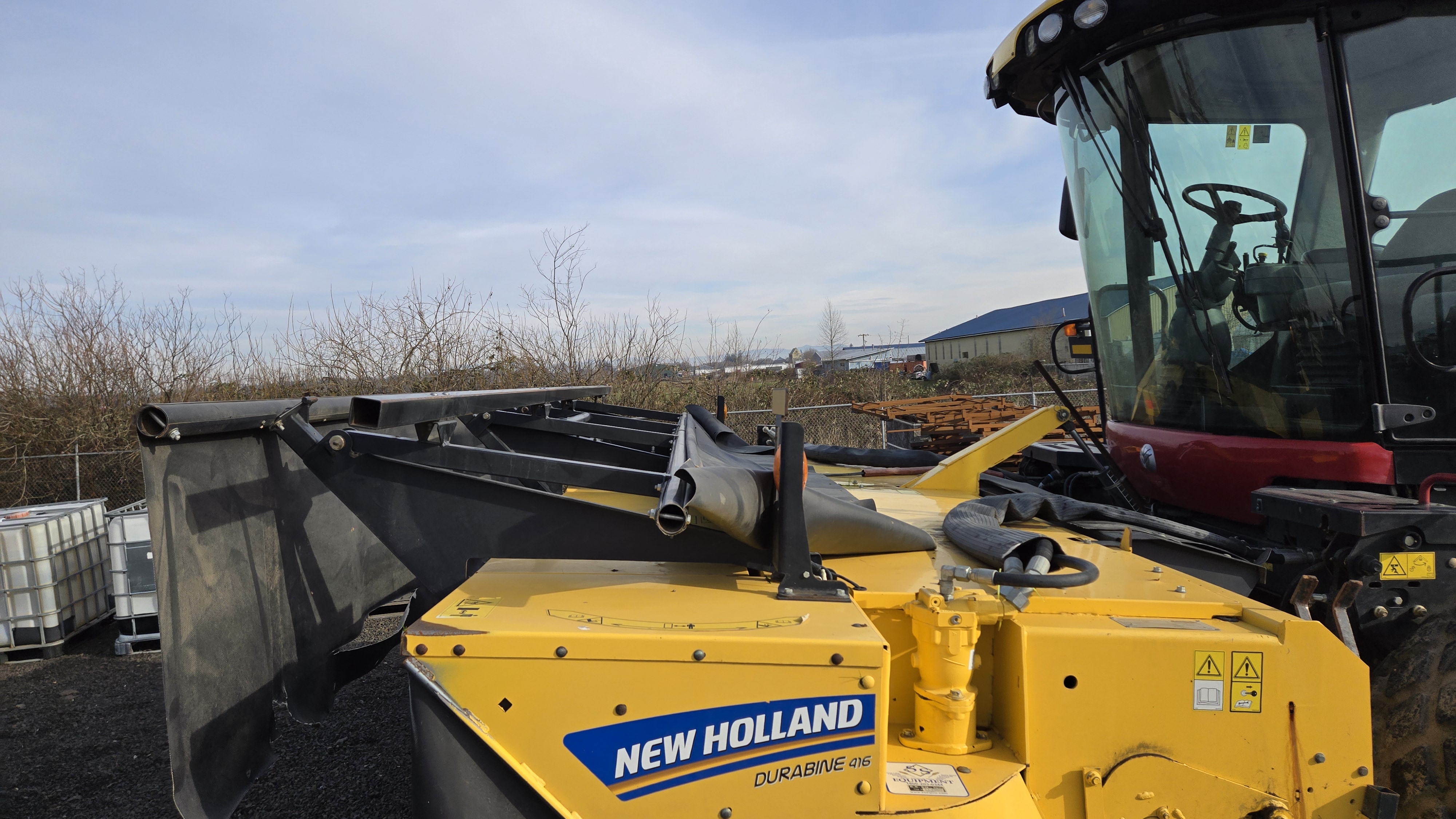 2015 New Holland SPEEDROWER 260 Windrower