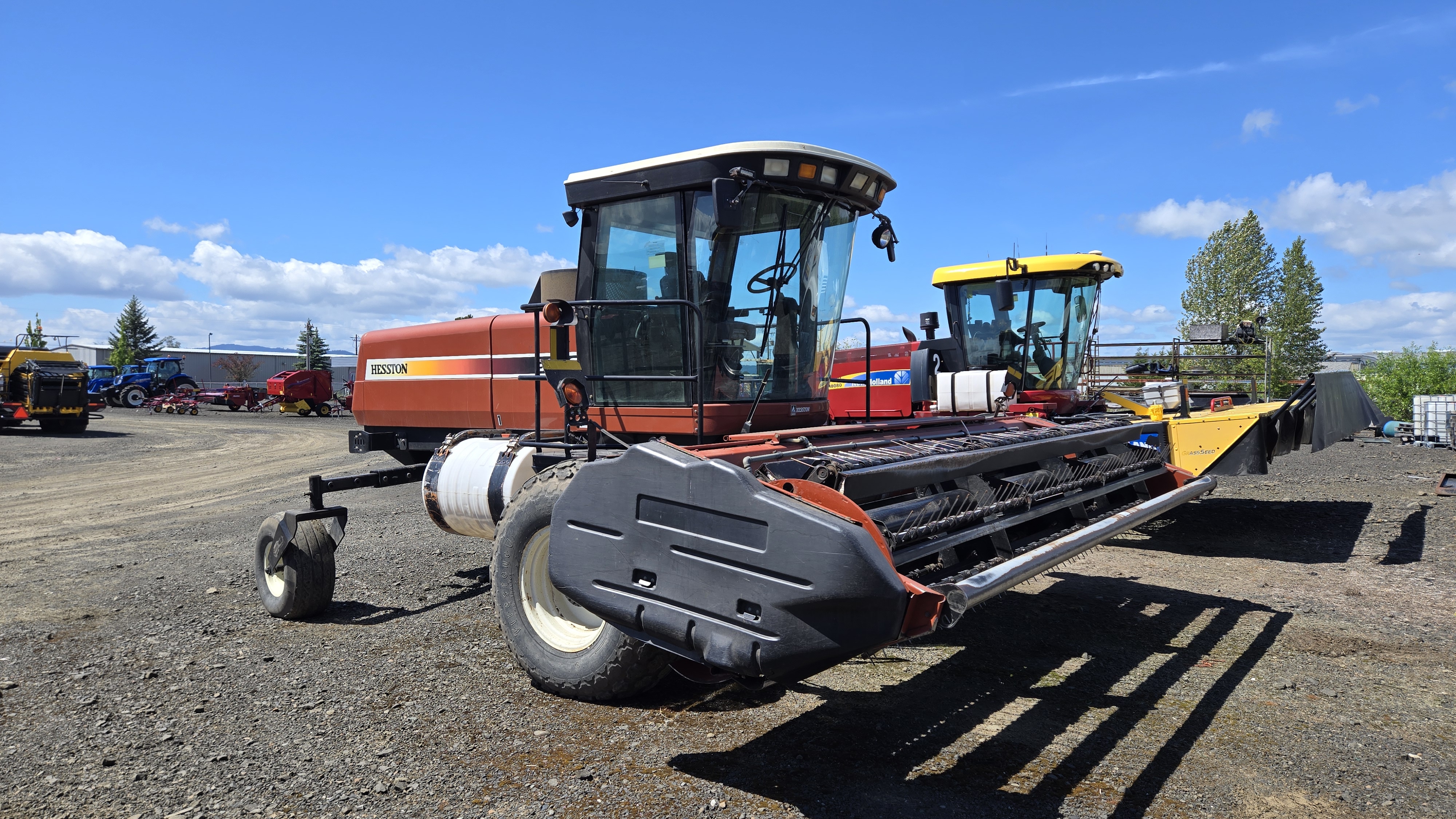 2006 Hesston 9240 Windrower