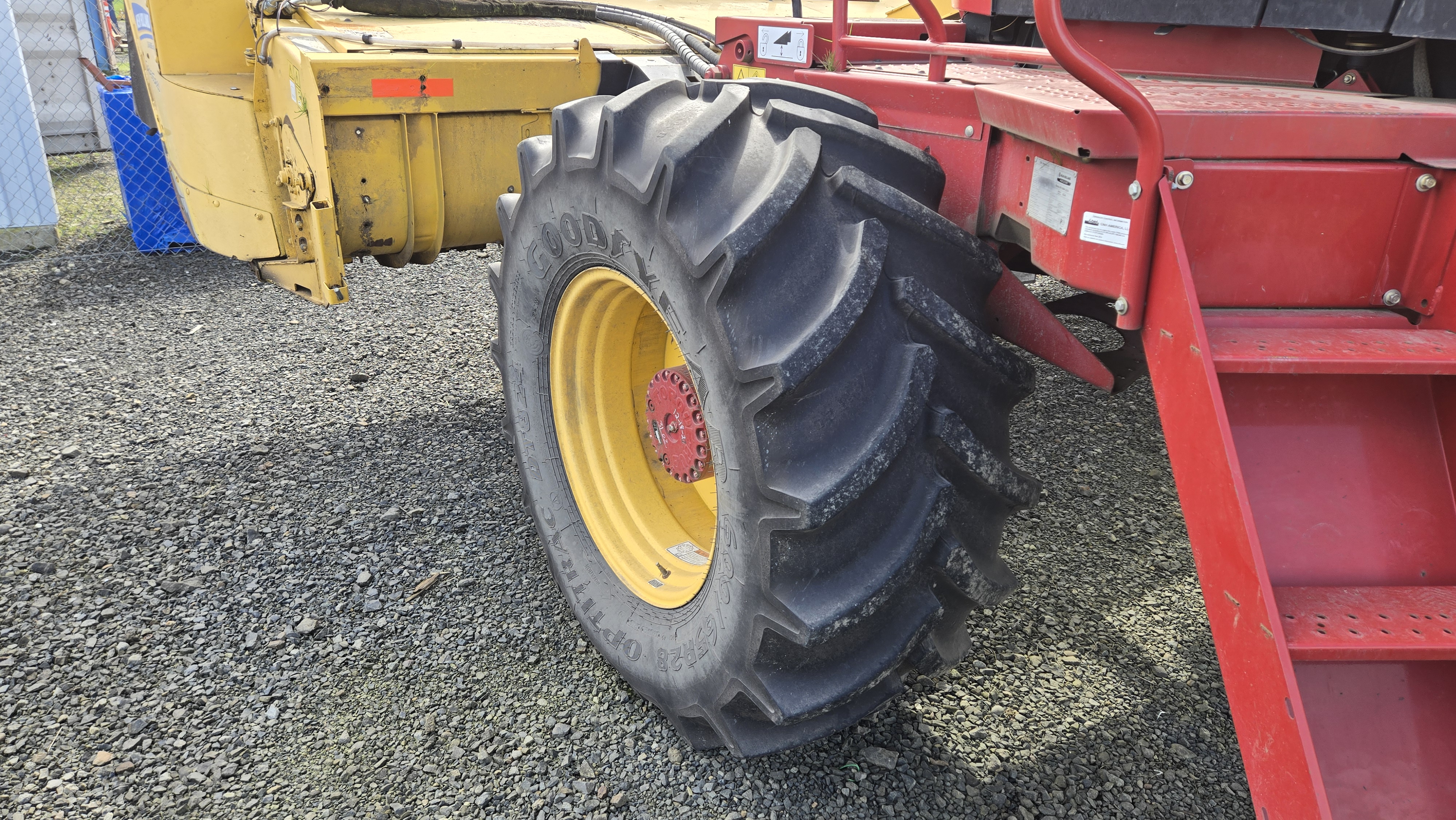 2014 New Holland H8080 Windrower