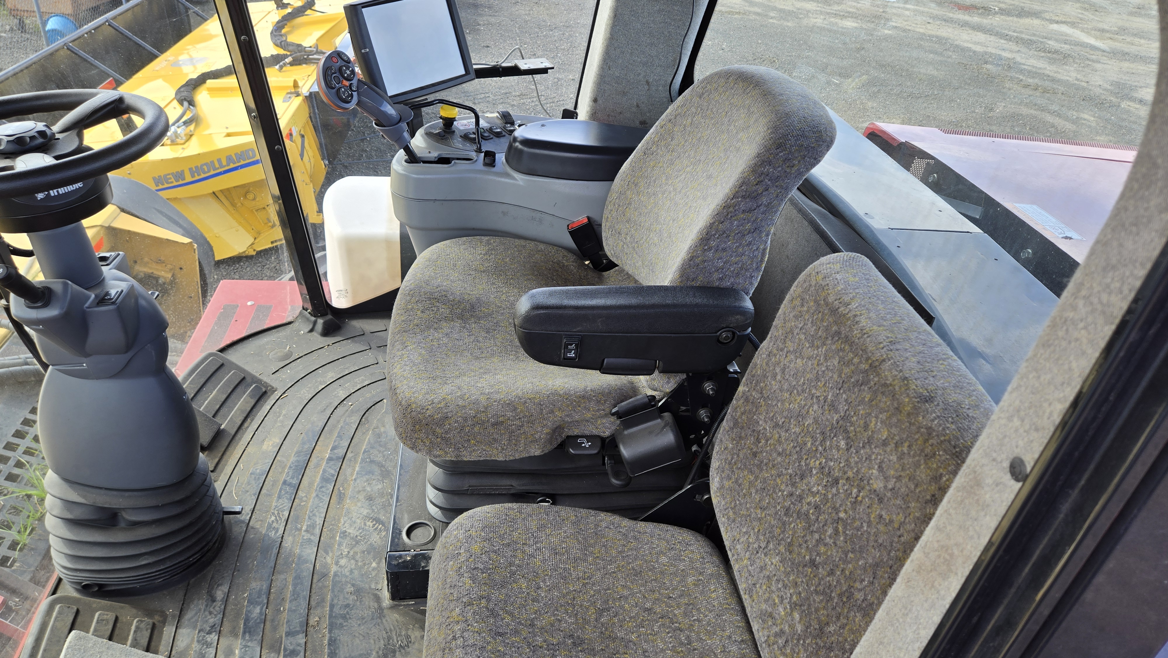 2014 New Holland H8080 Windrower