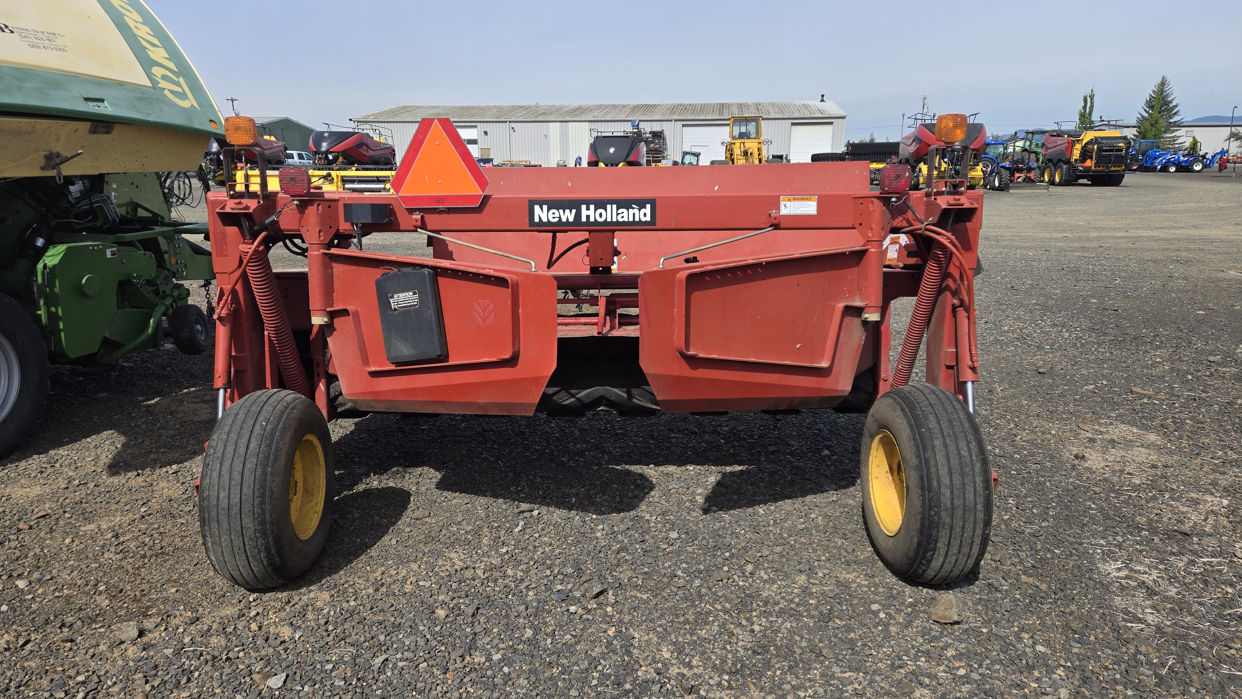 2005 New Holland 1411 Mower Conditioner