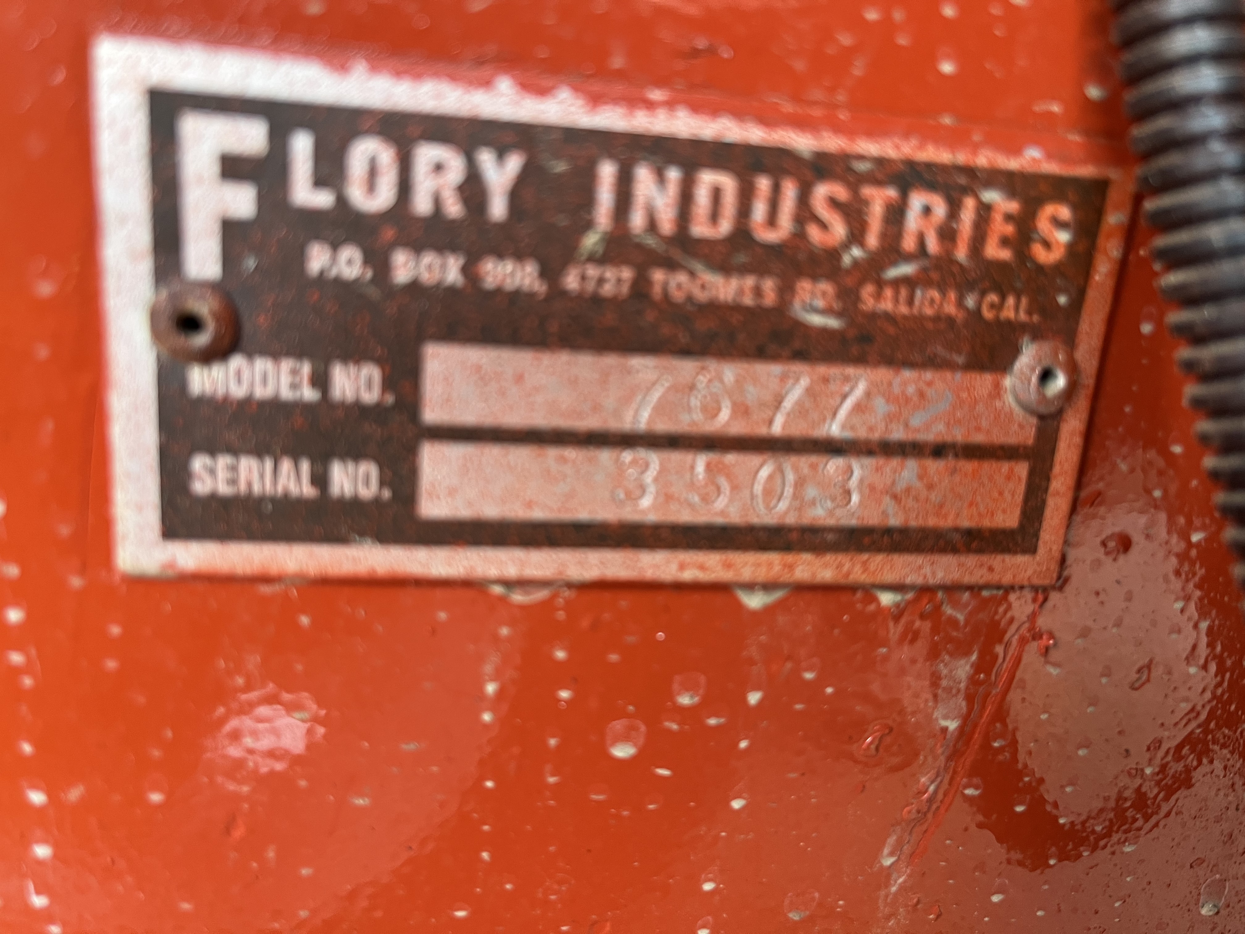 Flory Industries 6677 Nut Sweeper