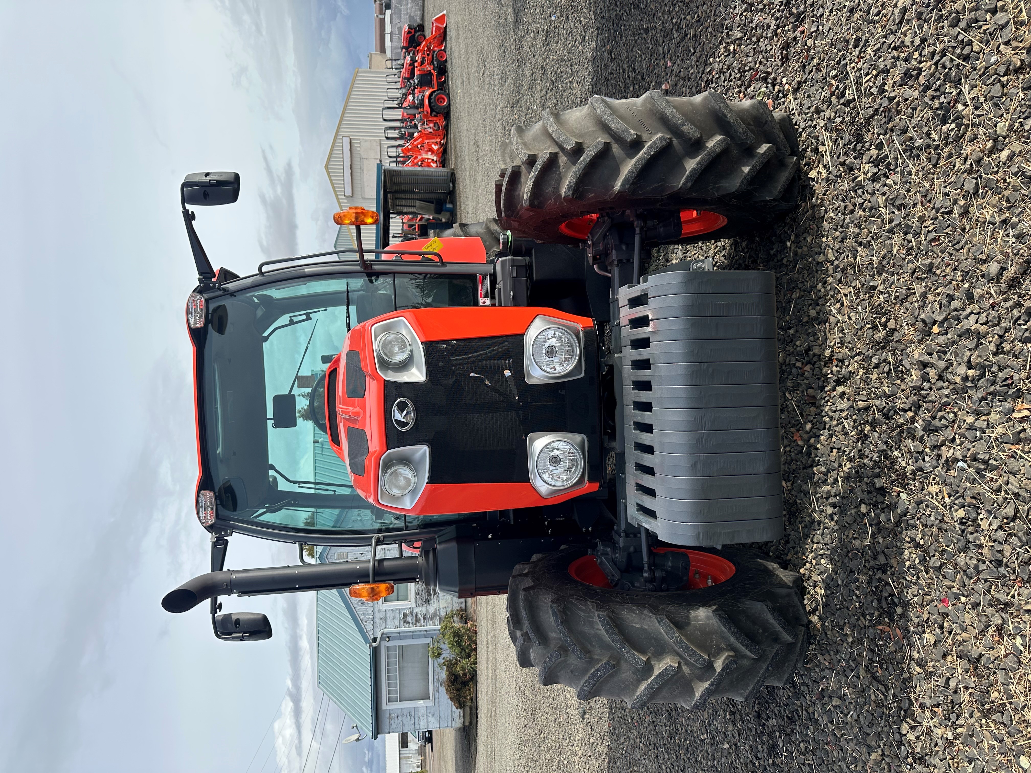 2022 Kubota M6-101DTC-F Tractor 4WD