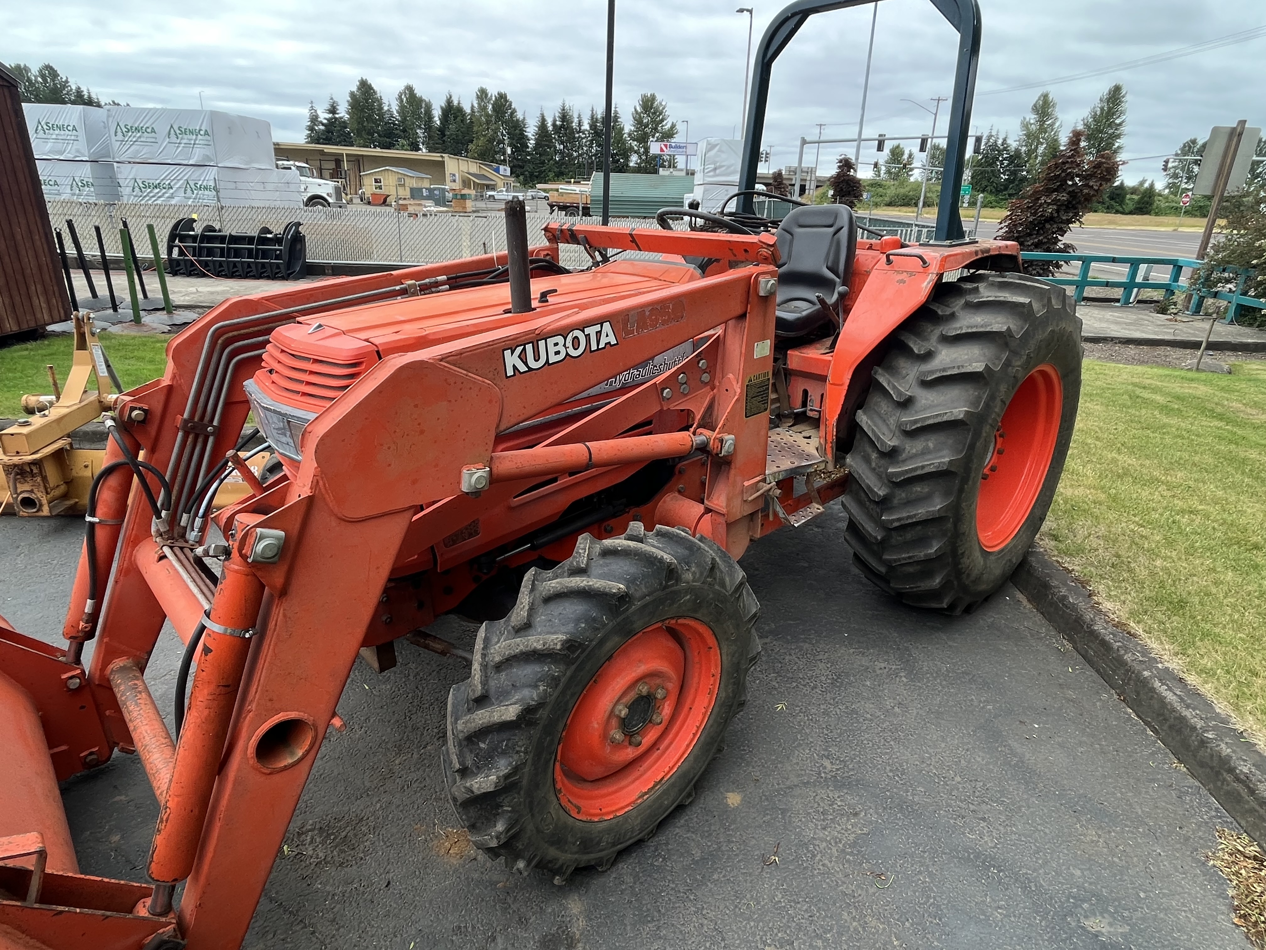 1992 Kubota L4850DT Tractor 4WD