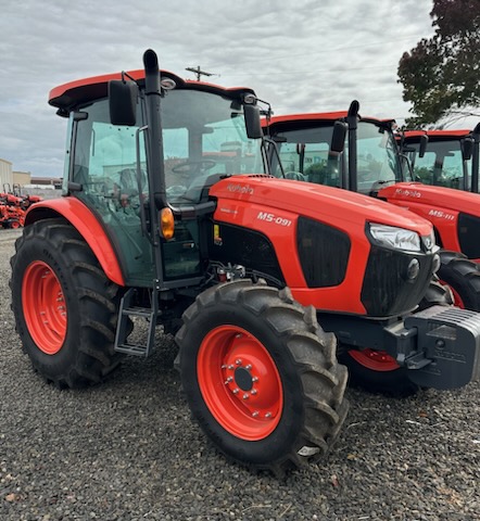 2022 Kubota M5-091HDC12-1 Tractor 4WD