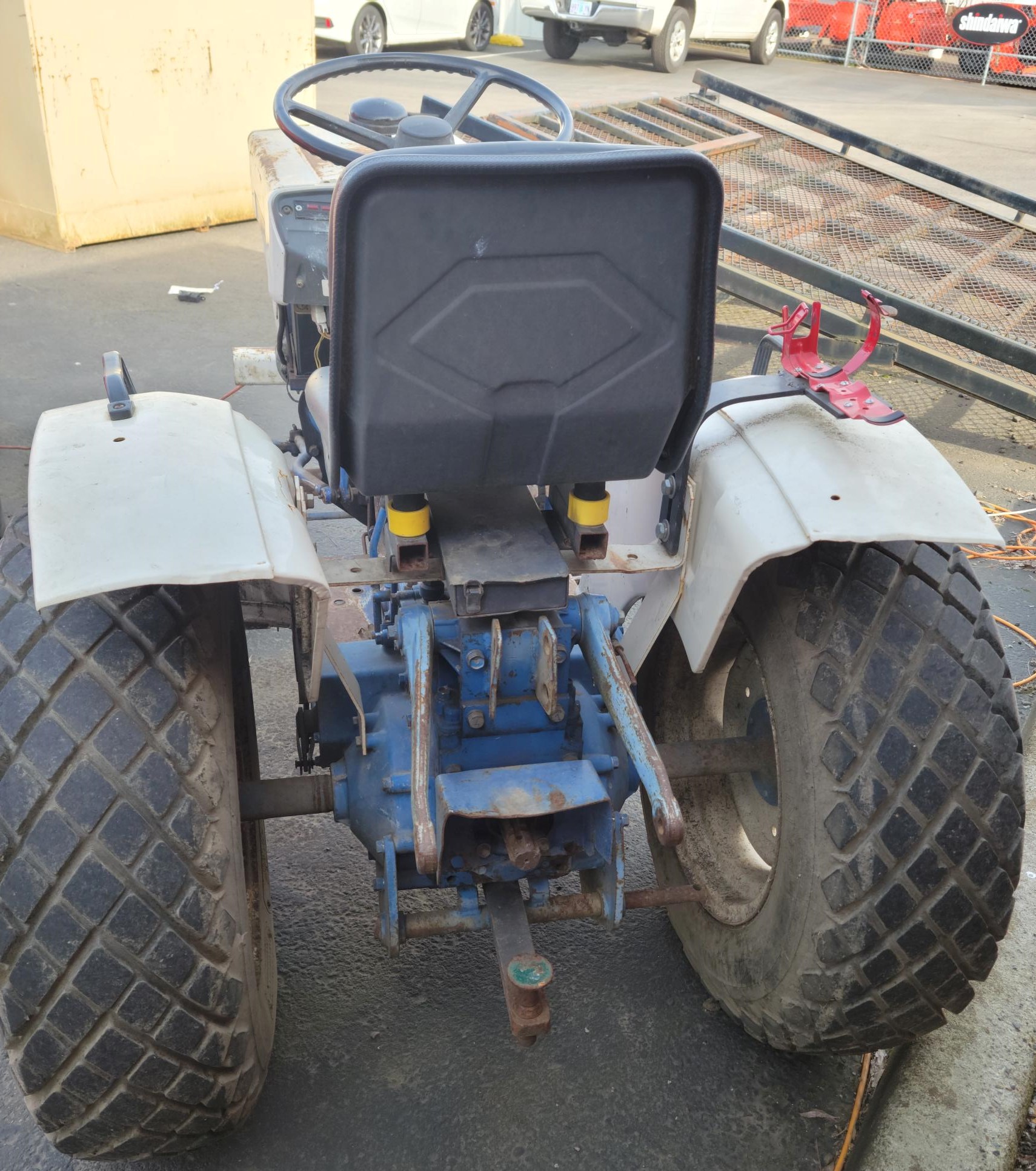 Mitsubishi MT372 Tractor