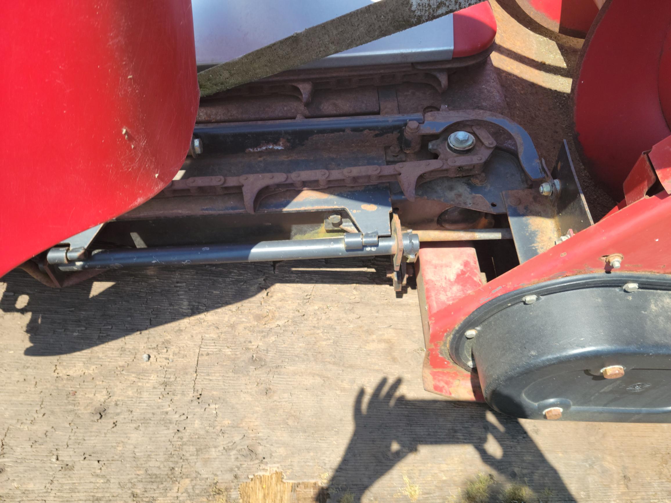 Case IH 2208 Header Combine