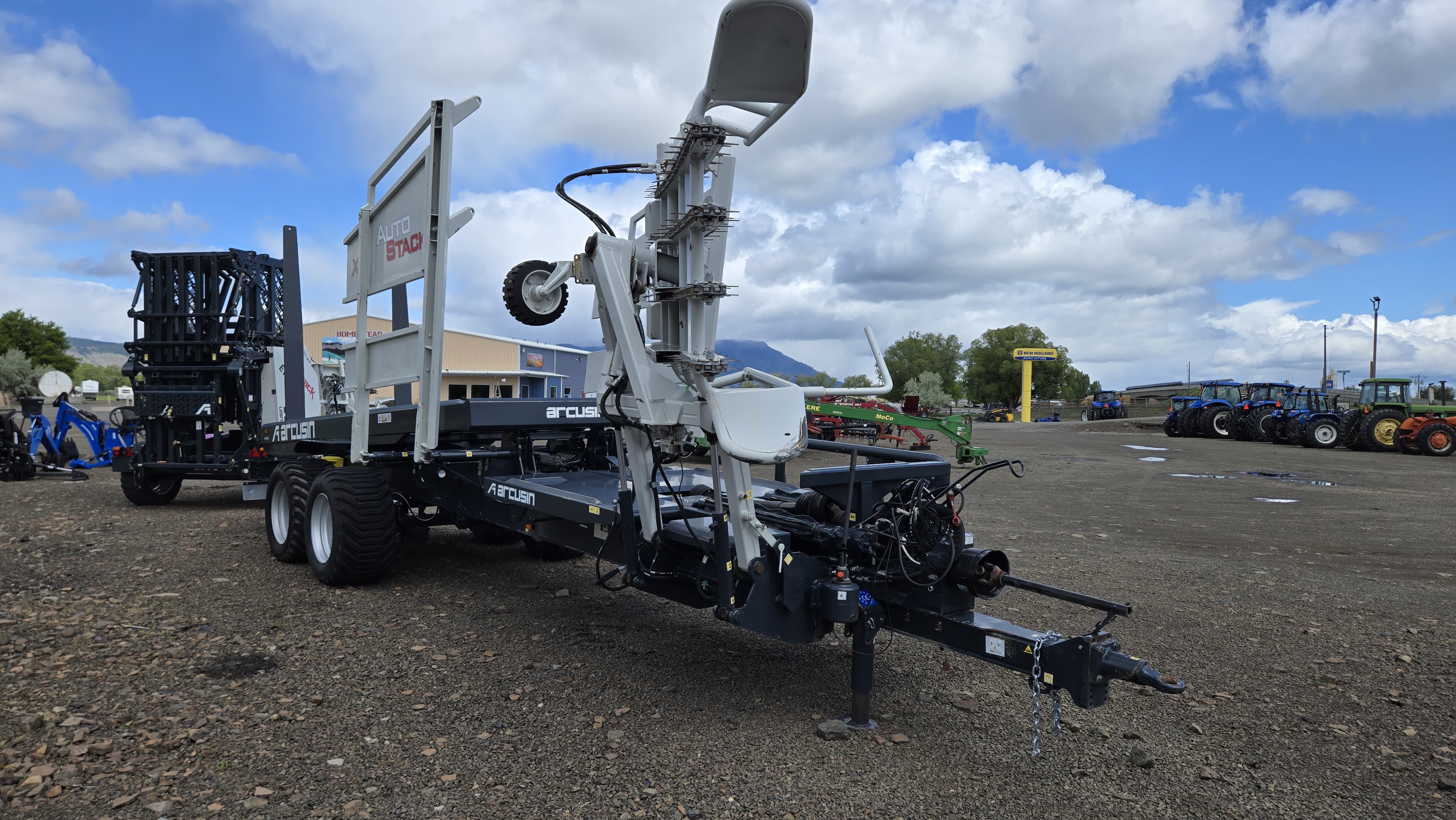 2022 Arcusin XP54 Bale Stacker