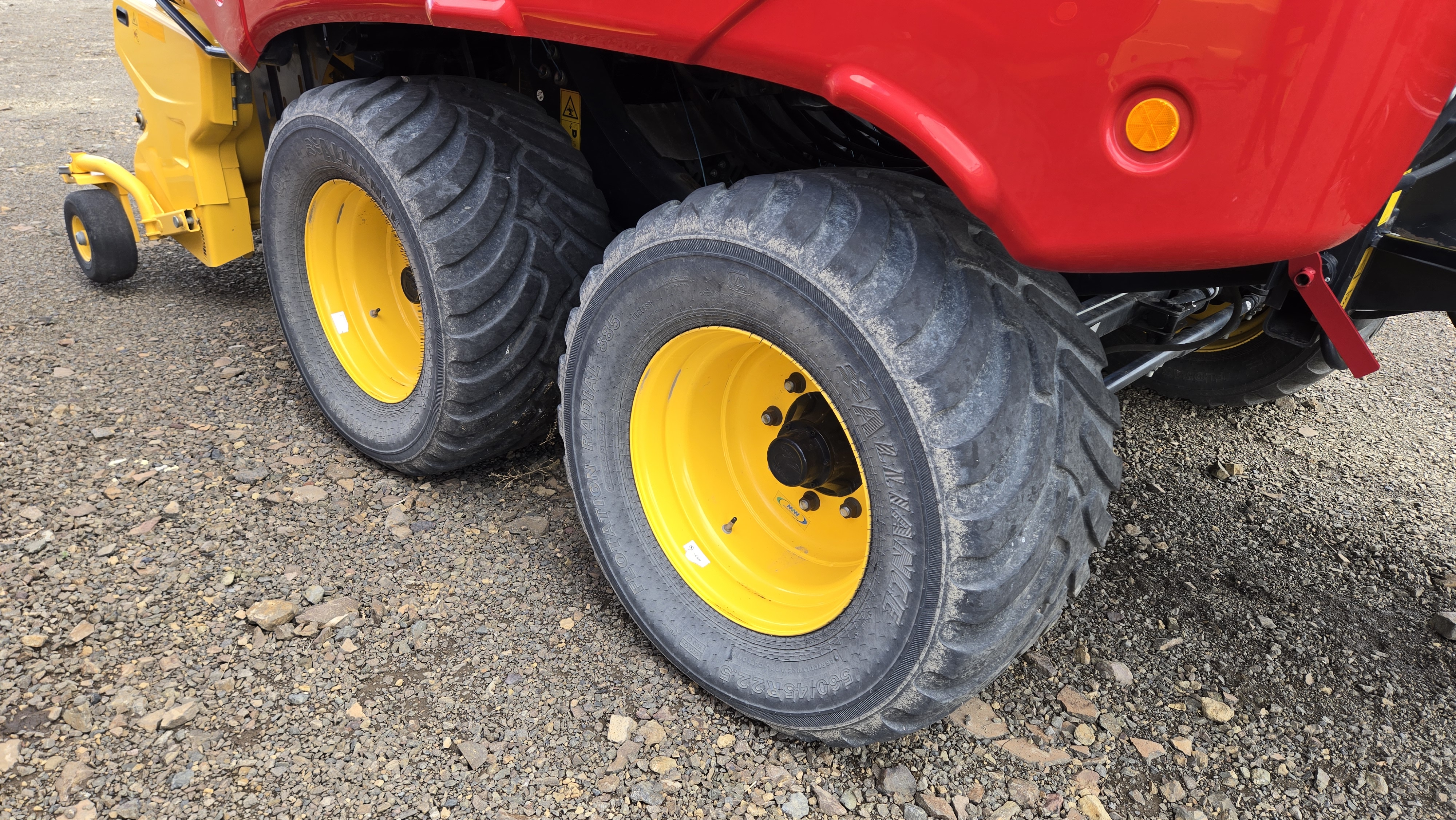 2020 New Holland 340S PLUS Baler/Square