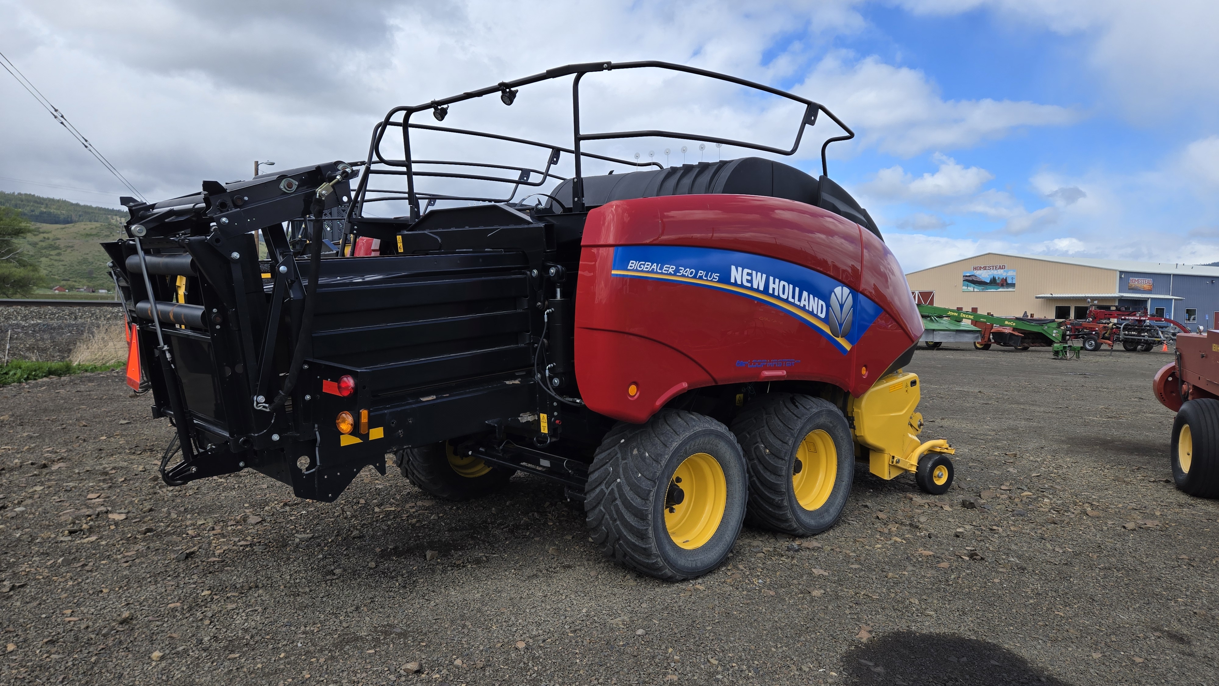 2020 New Holland 340S PLUS Baler/Square