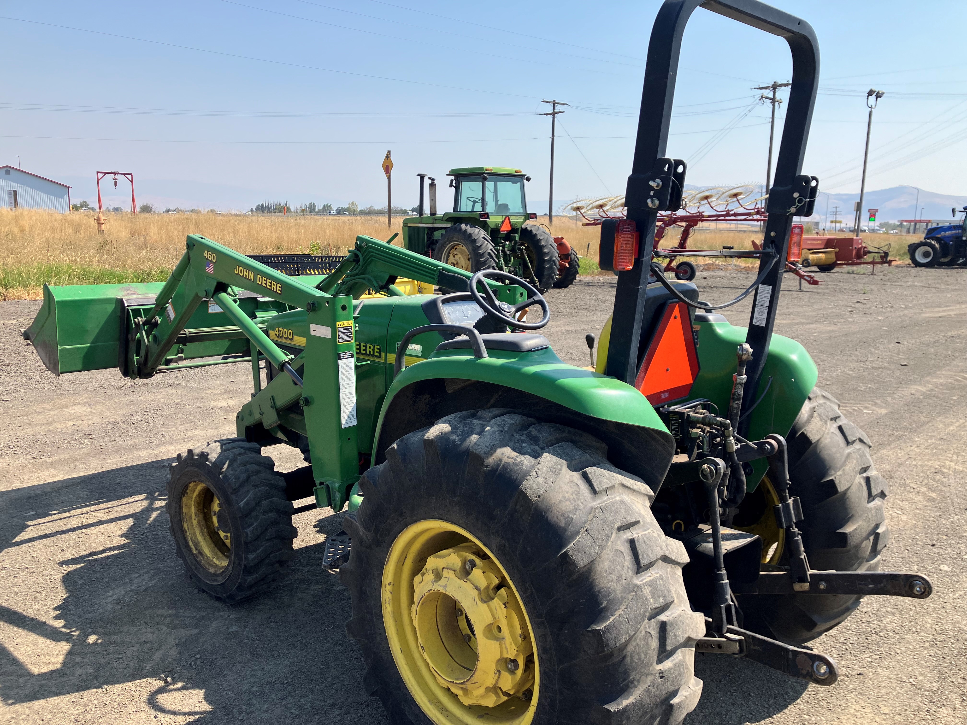 John Deere 4700 Tractor