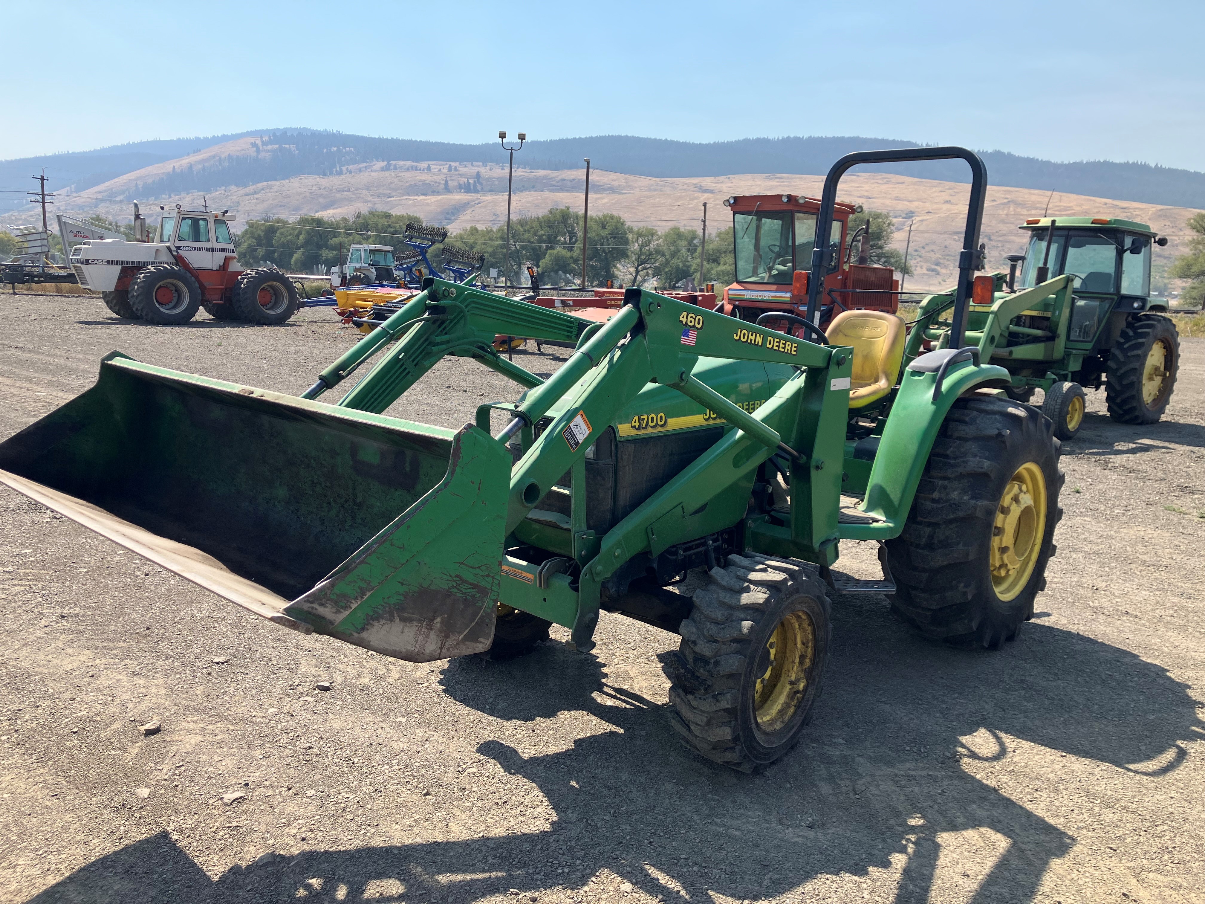 John Deere 4700 Tractor