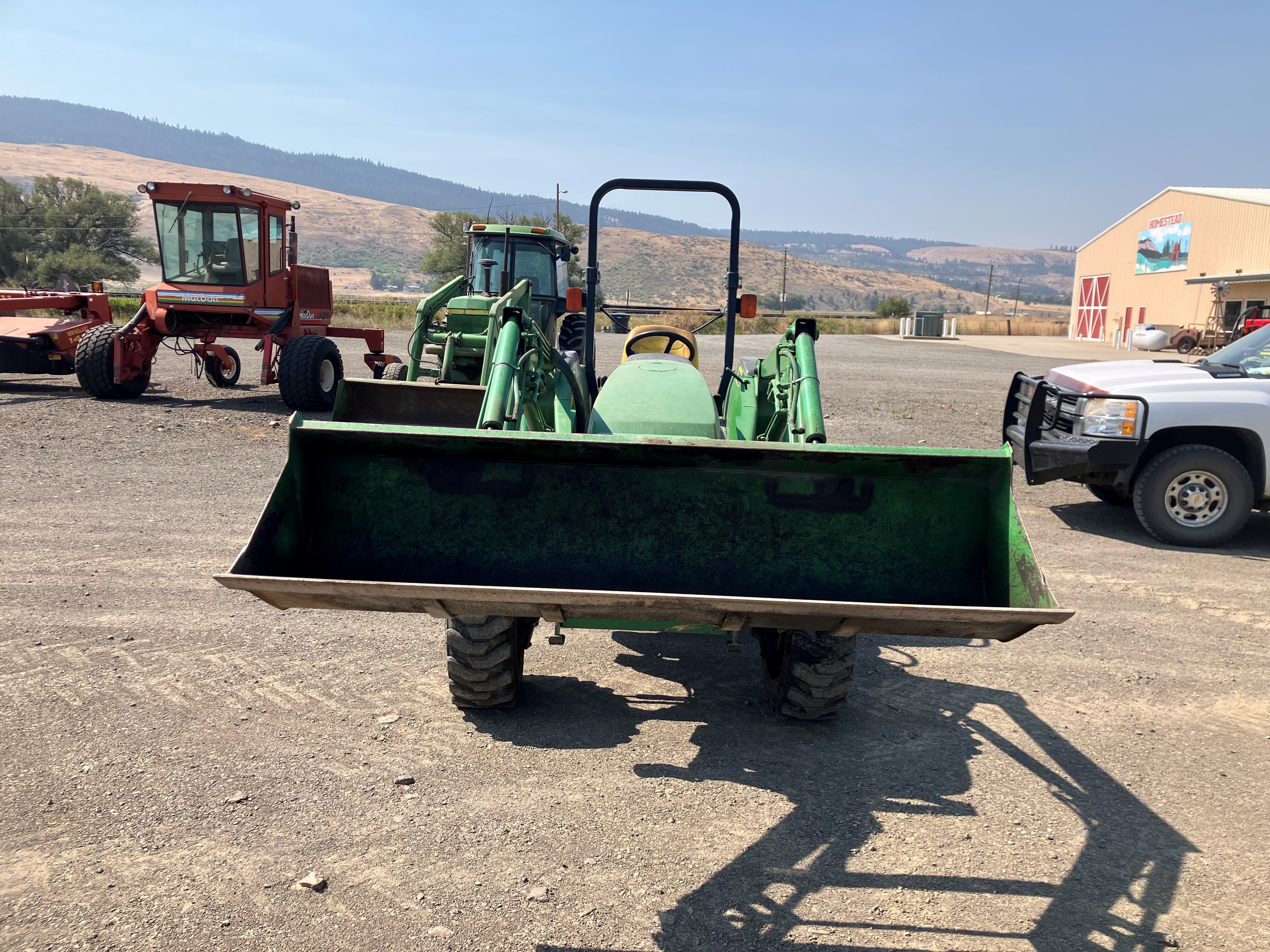 John Deere 4700 Tractor