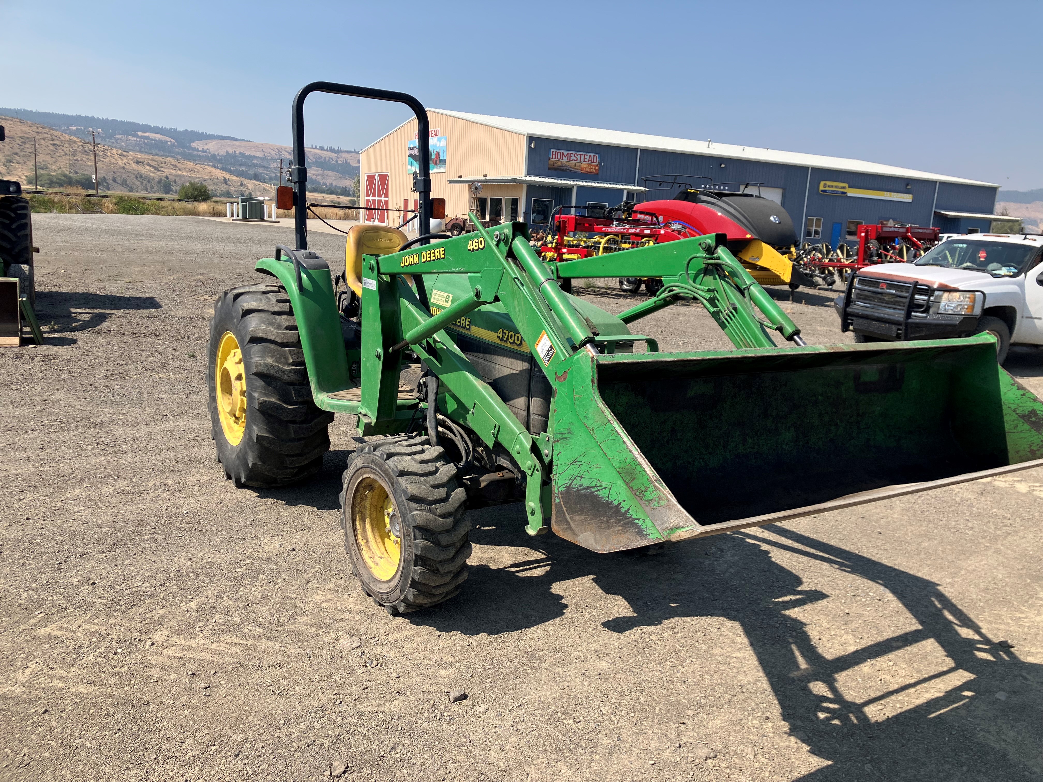 John Deere 4700 Tractor