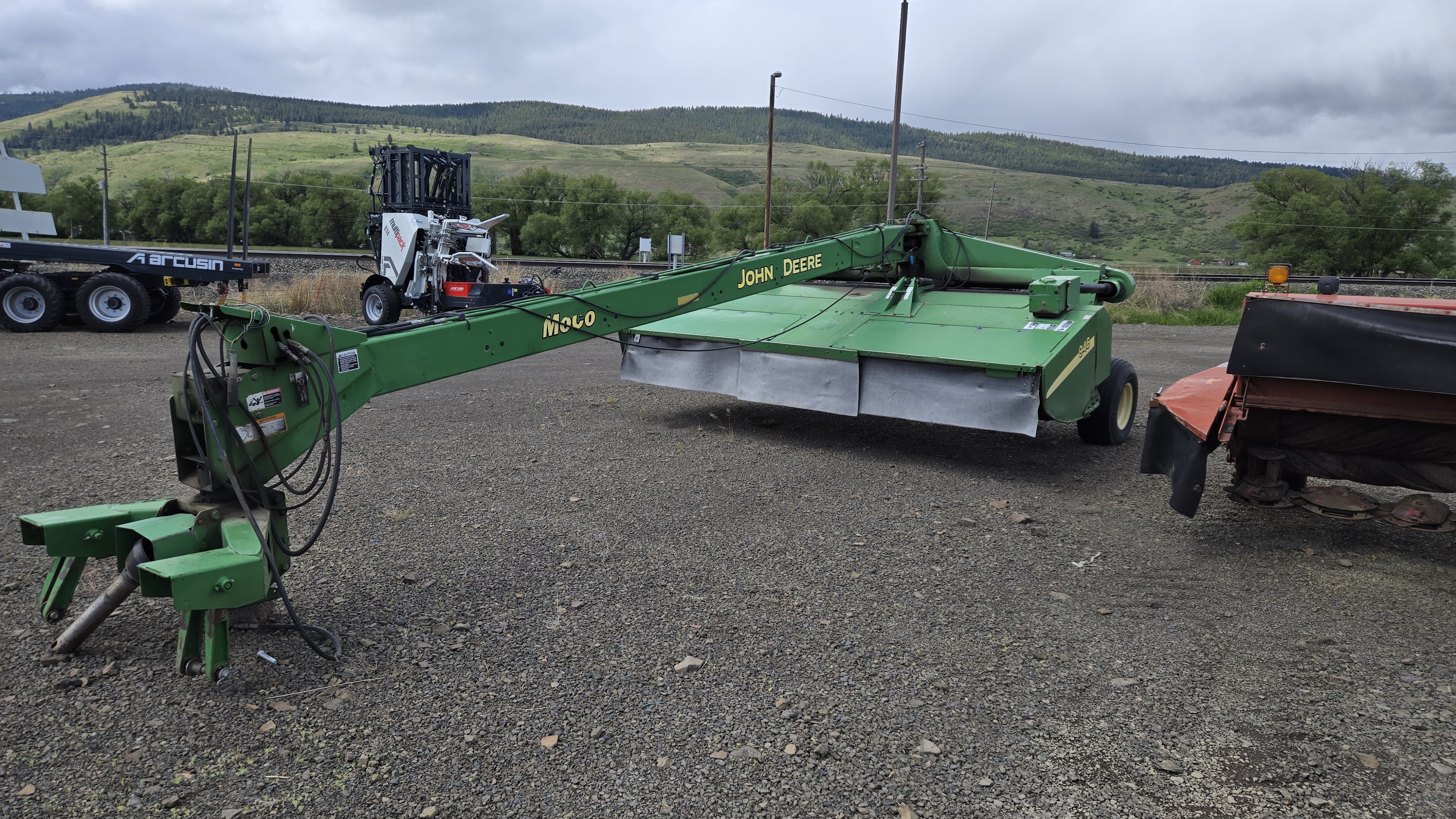 John Deere 946 Mower Conditioner