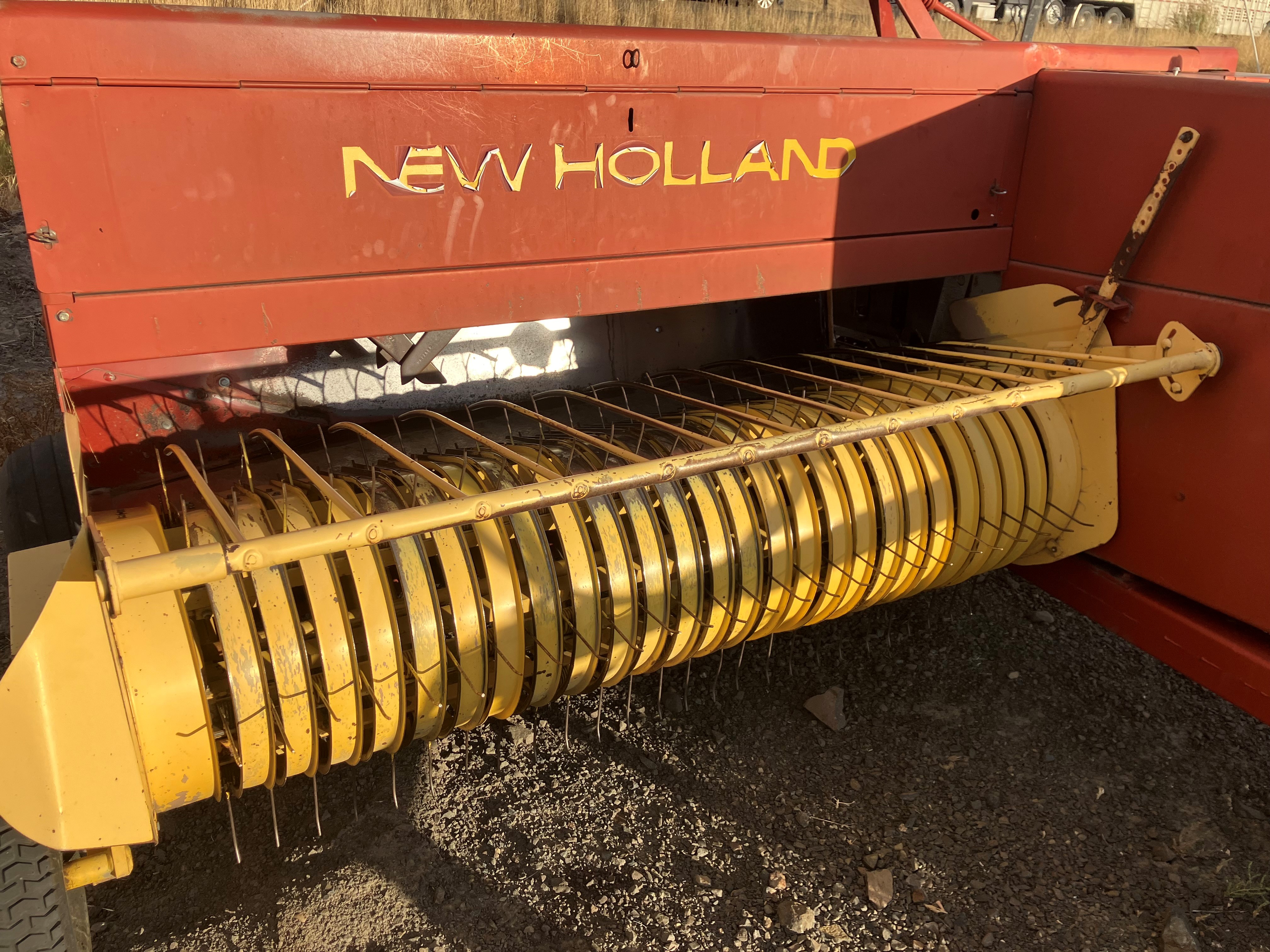 1992 New Holland 580 Baler/Square