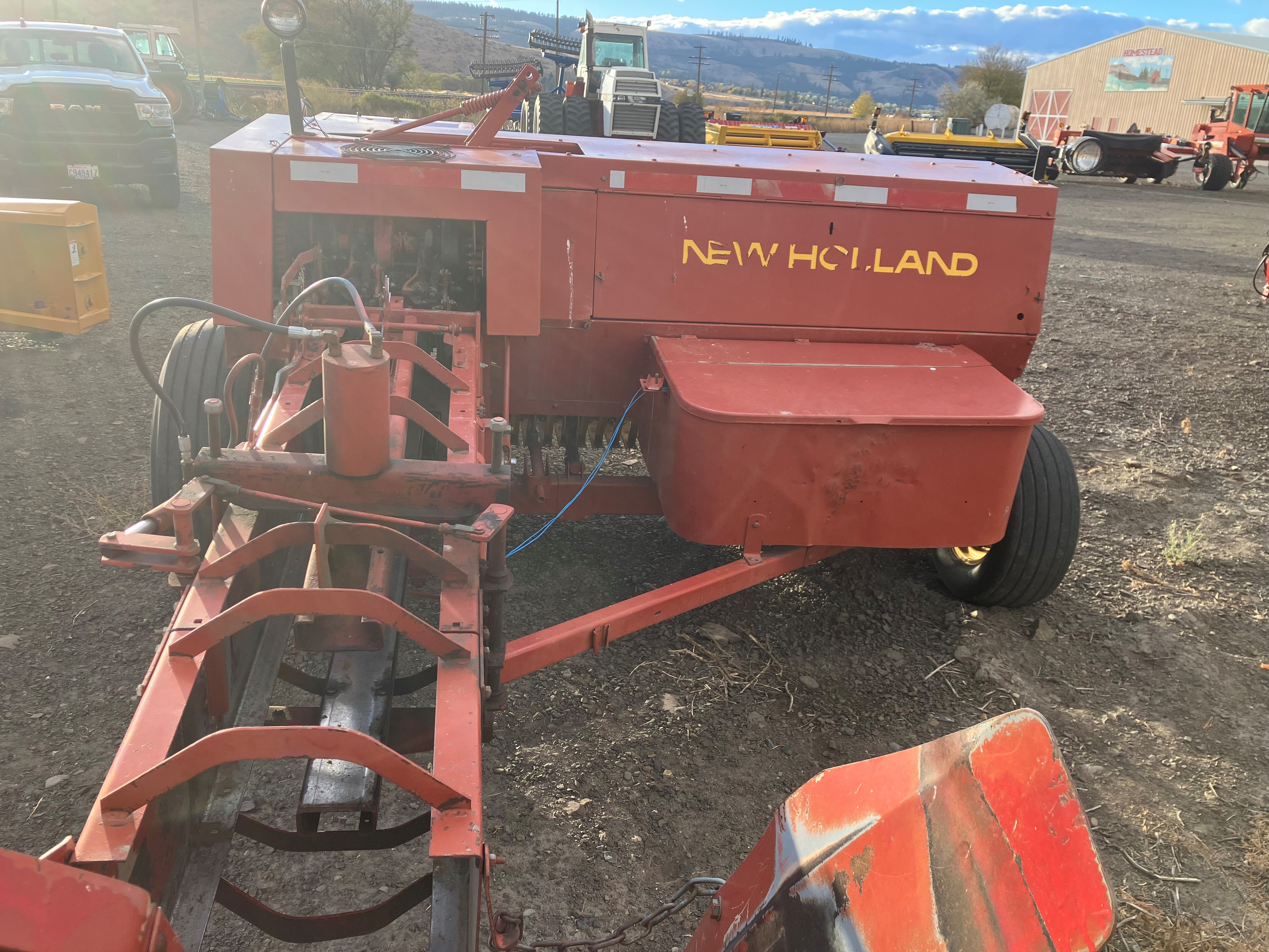 1992 New Holland 580 Baler/Square