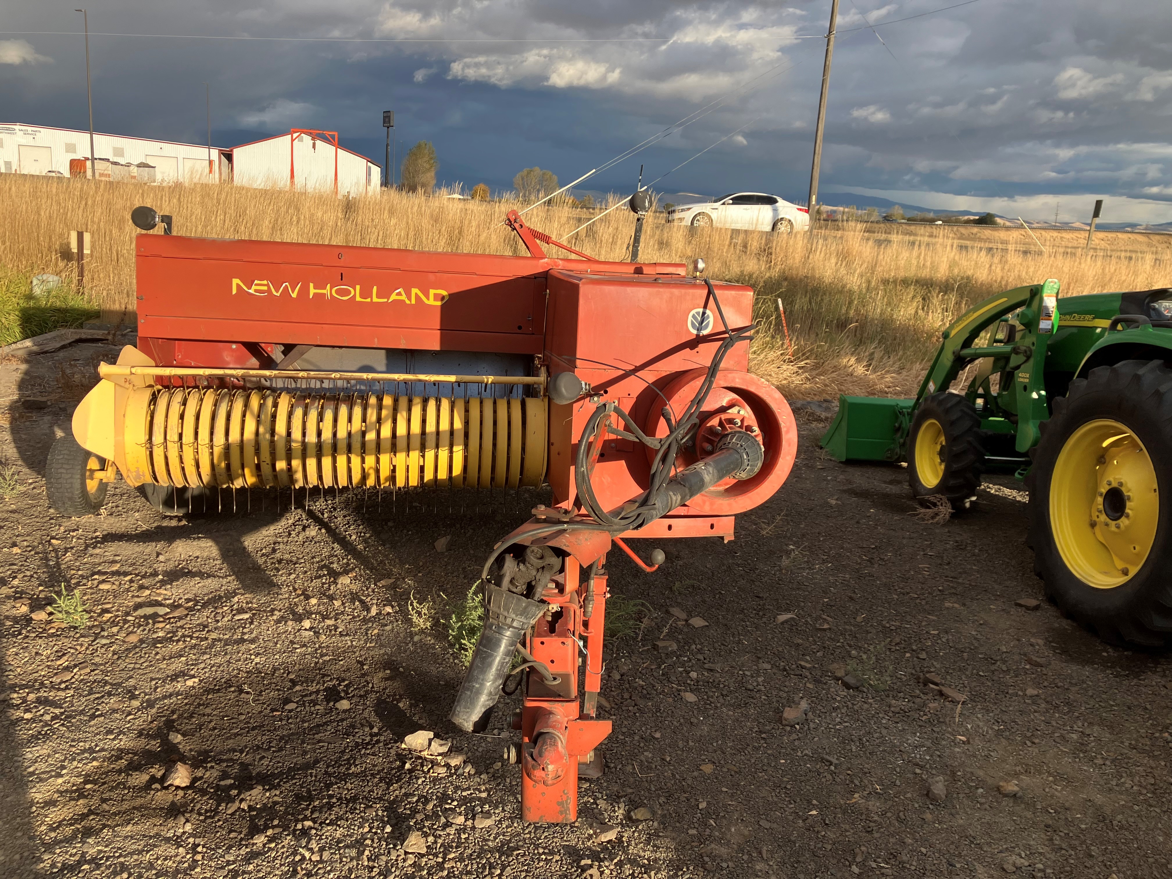 1992 New Holland 580 Baler/Square